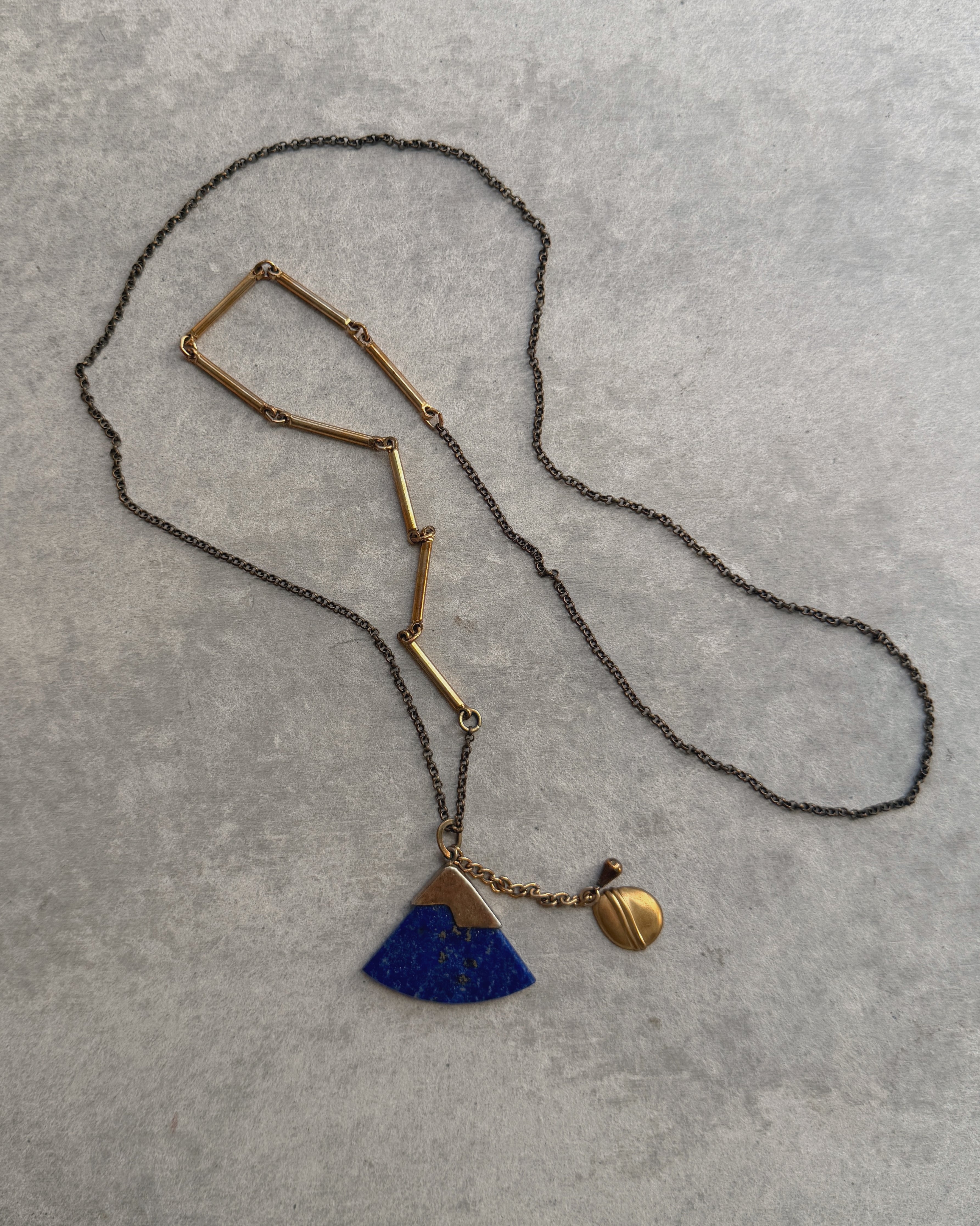 modern marcel : lapis lazuli pendant necklace