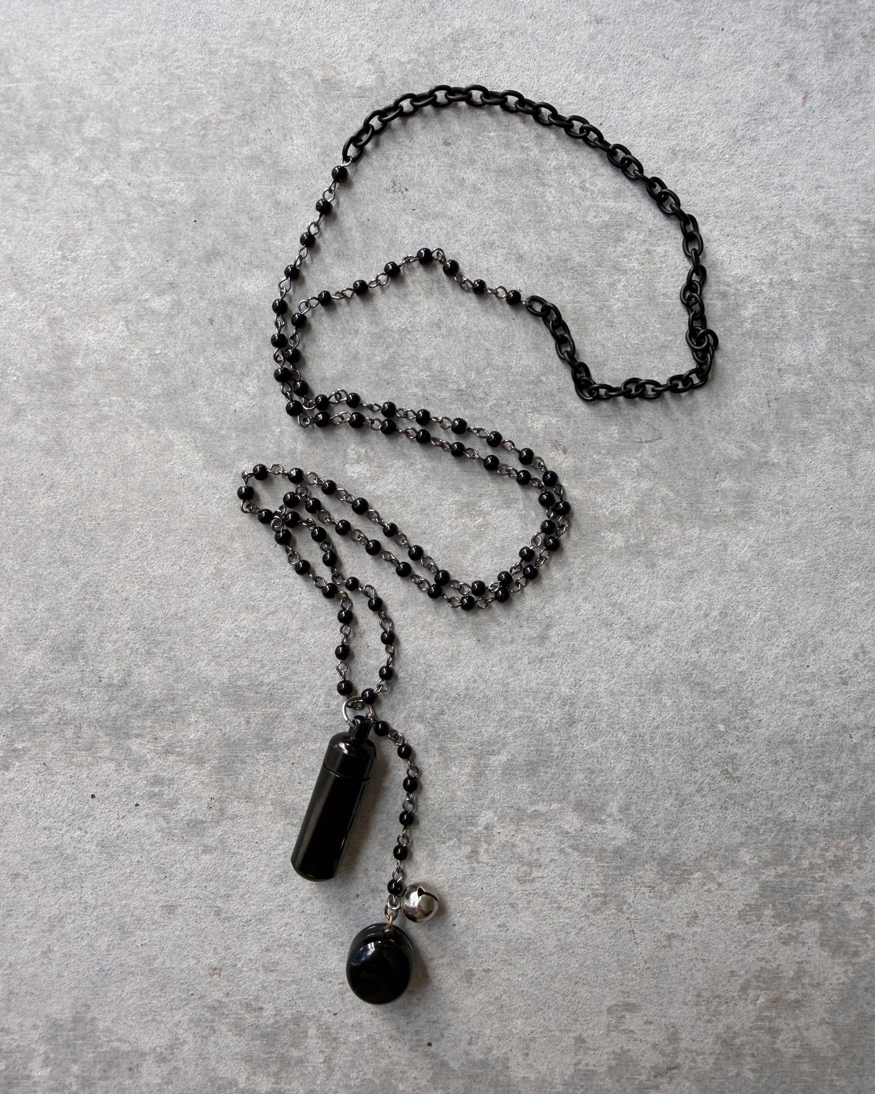 modern marcel : vintage keepsake pendant nacklace