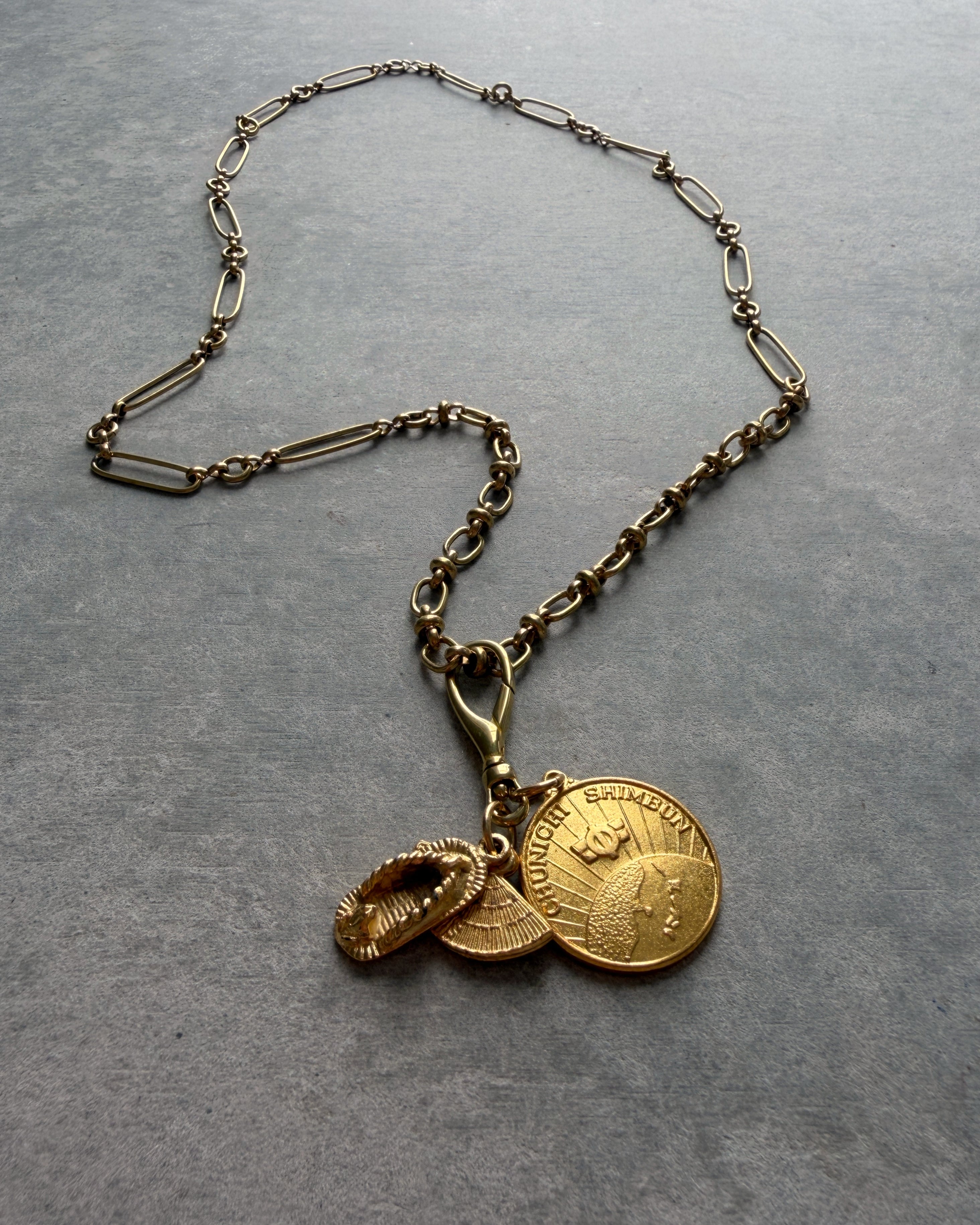 modern marcel : vintage Japanese charm pendant necklace
