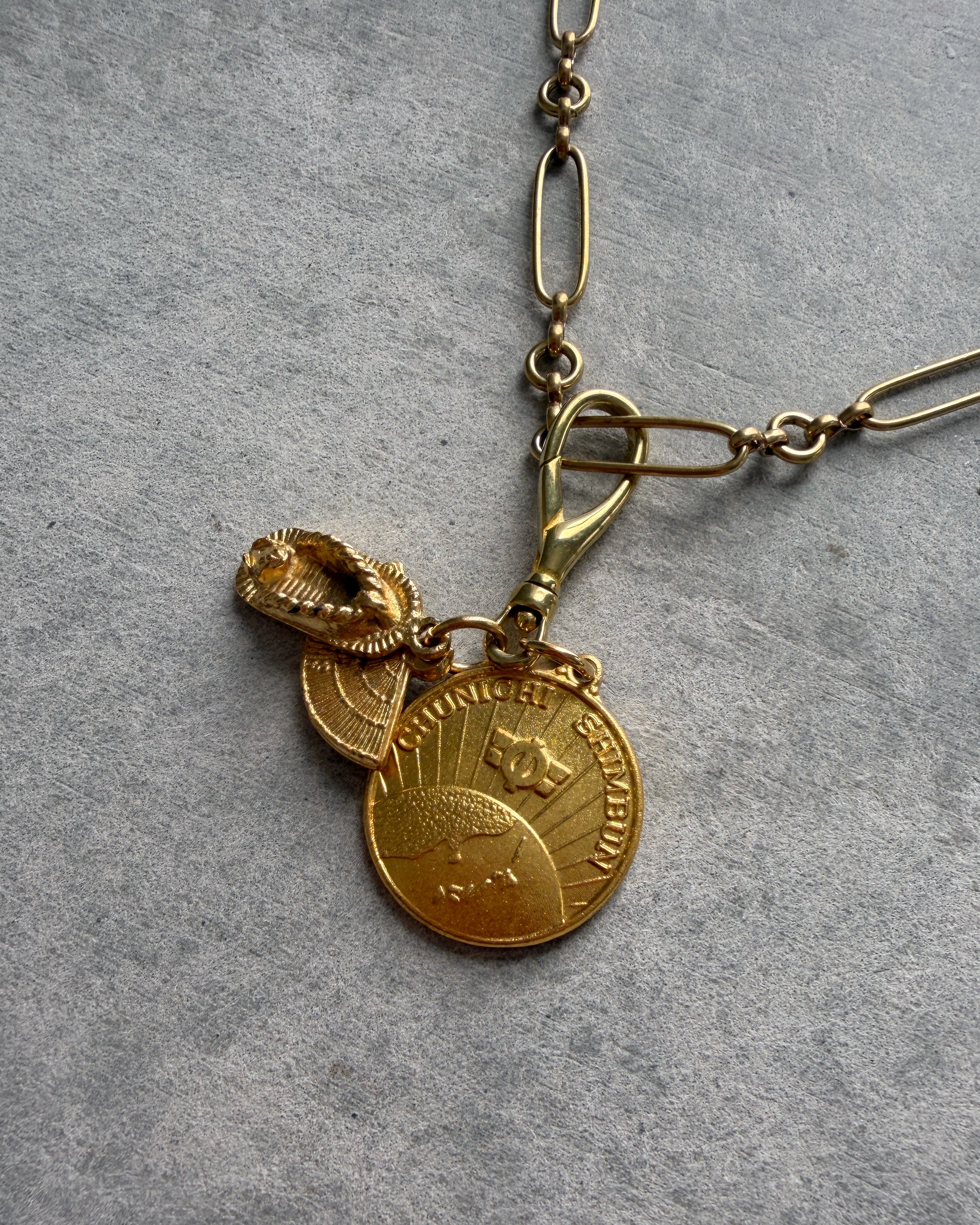 modern marcel : vintage Japanese charm pendant necklace