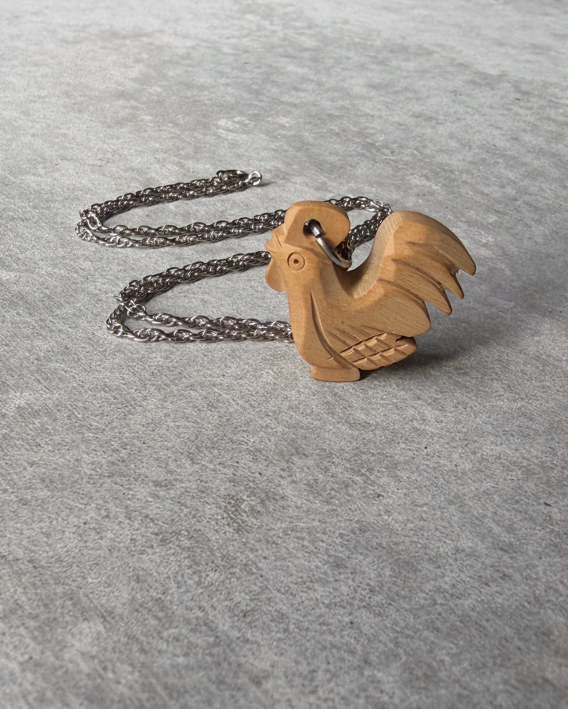 modern marcel : vintage wooden rooster pendant necklace