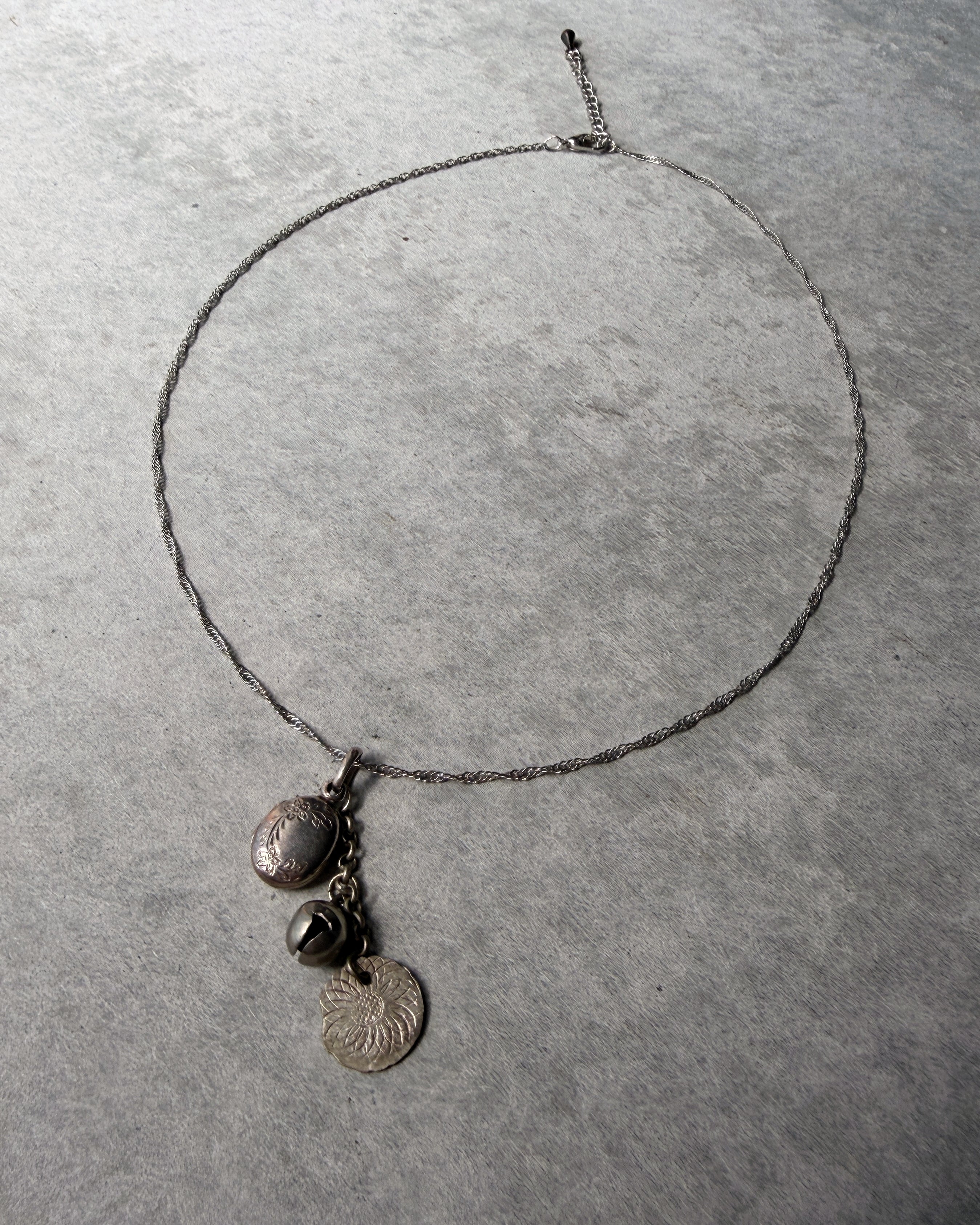 modern marcel : vintage sterling silver locket necklace