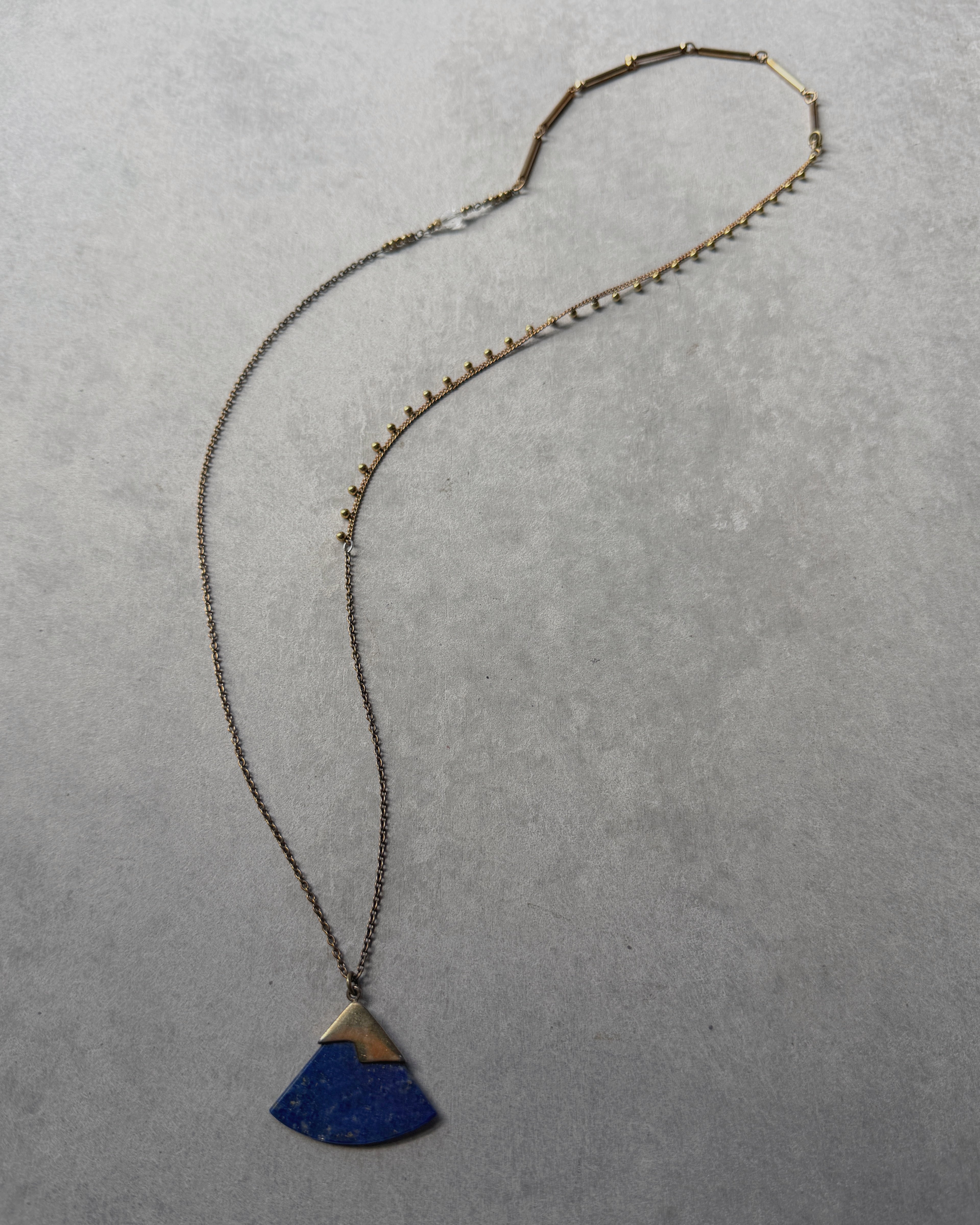 modern marcel : lapis lazuli pendant necklace