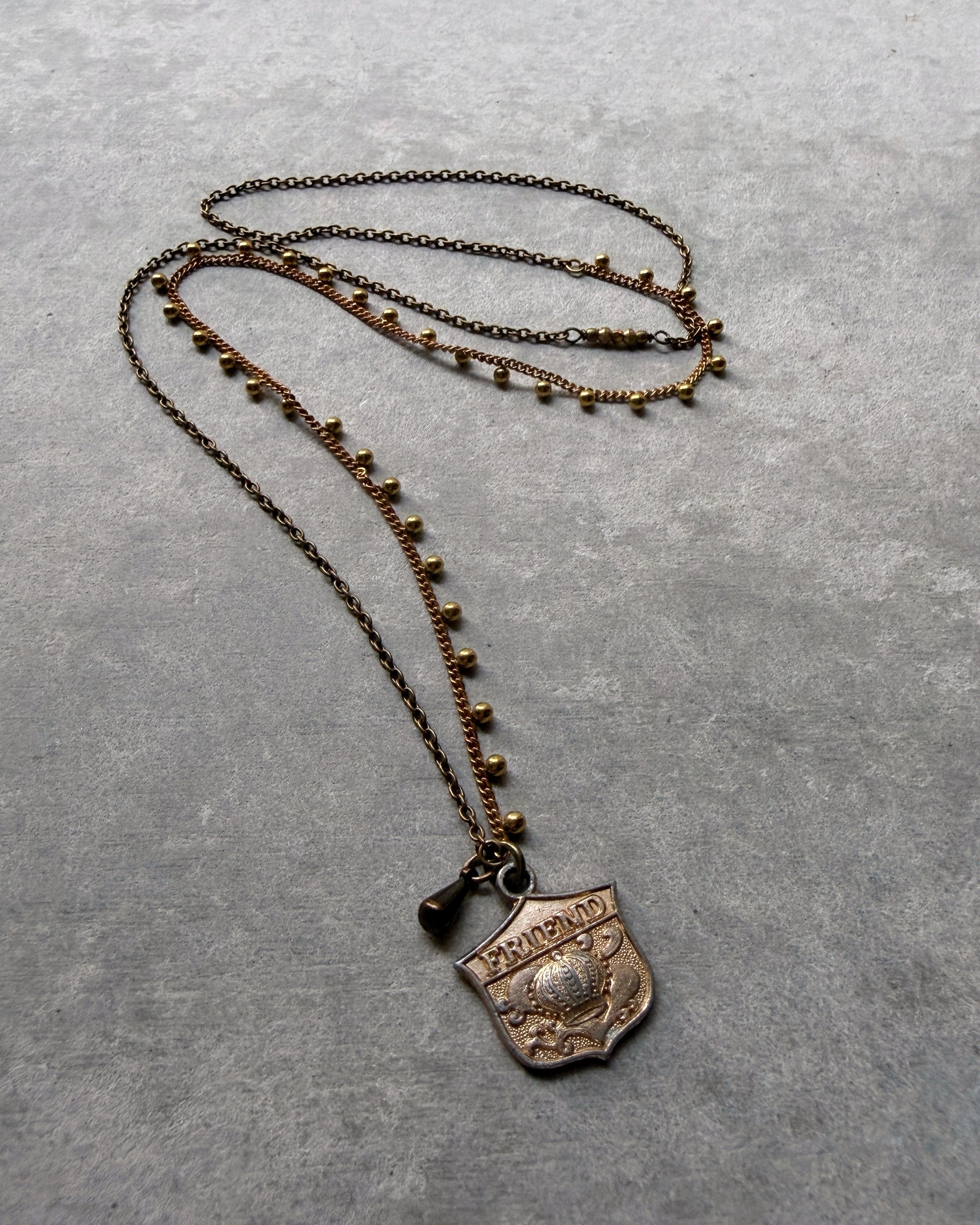 modern marcel : vintage pendant necklace