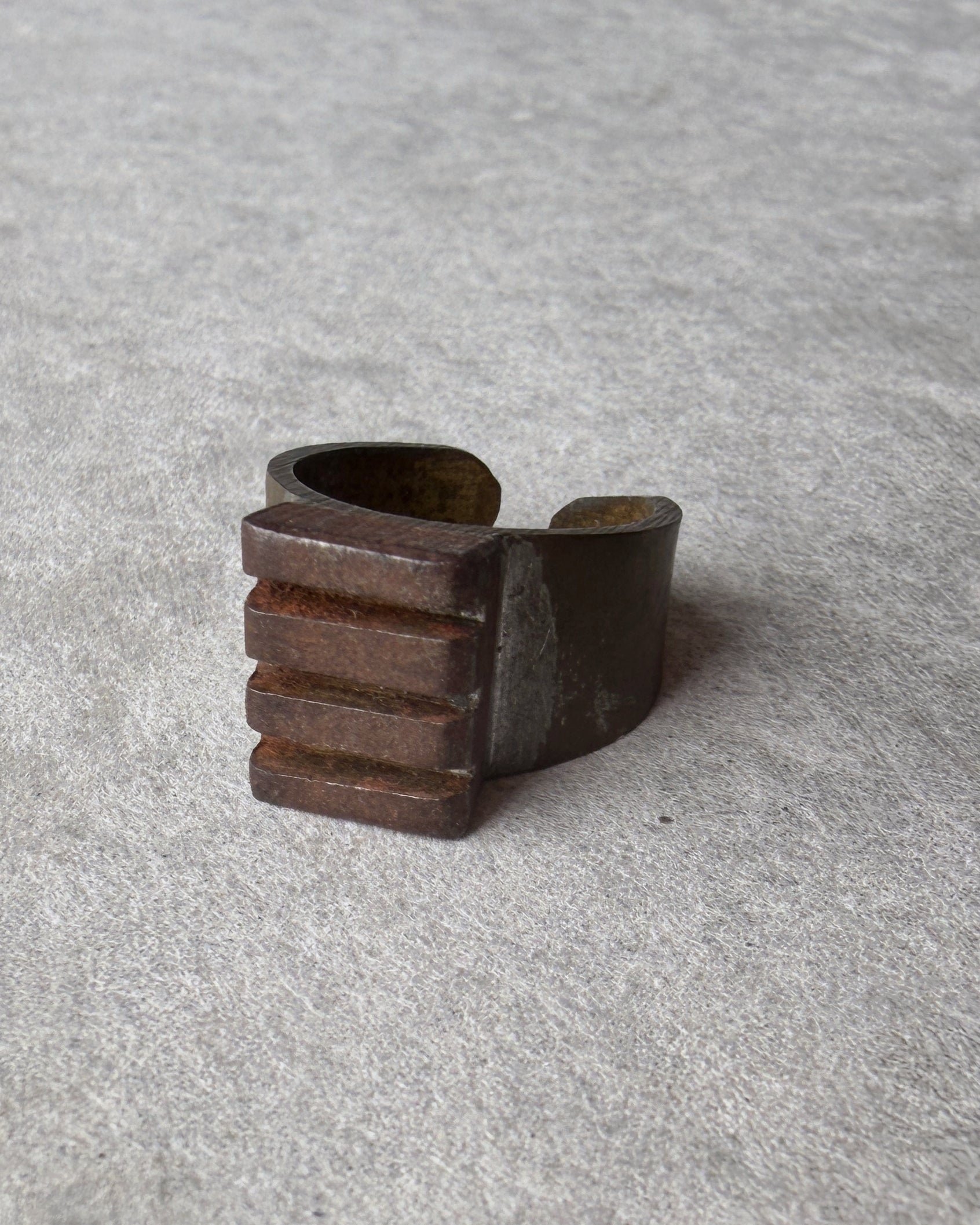 modern marcel : vintage pinky ring