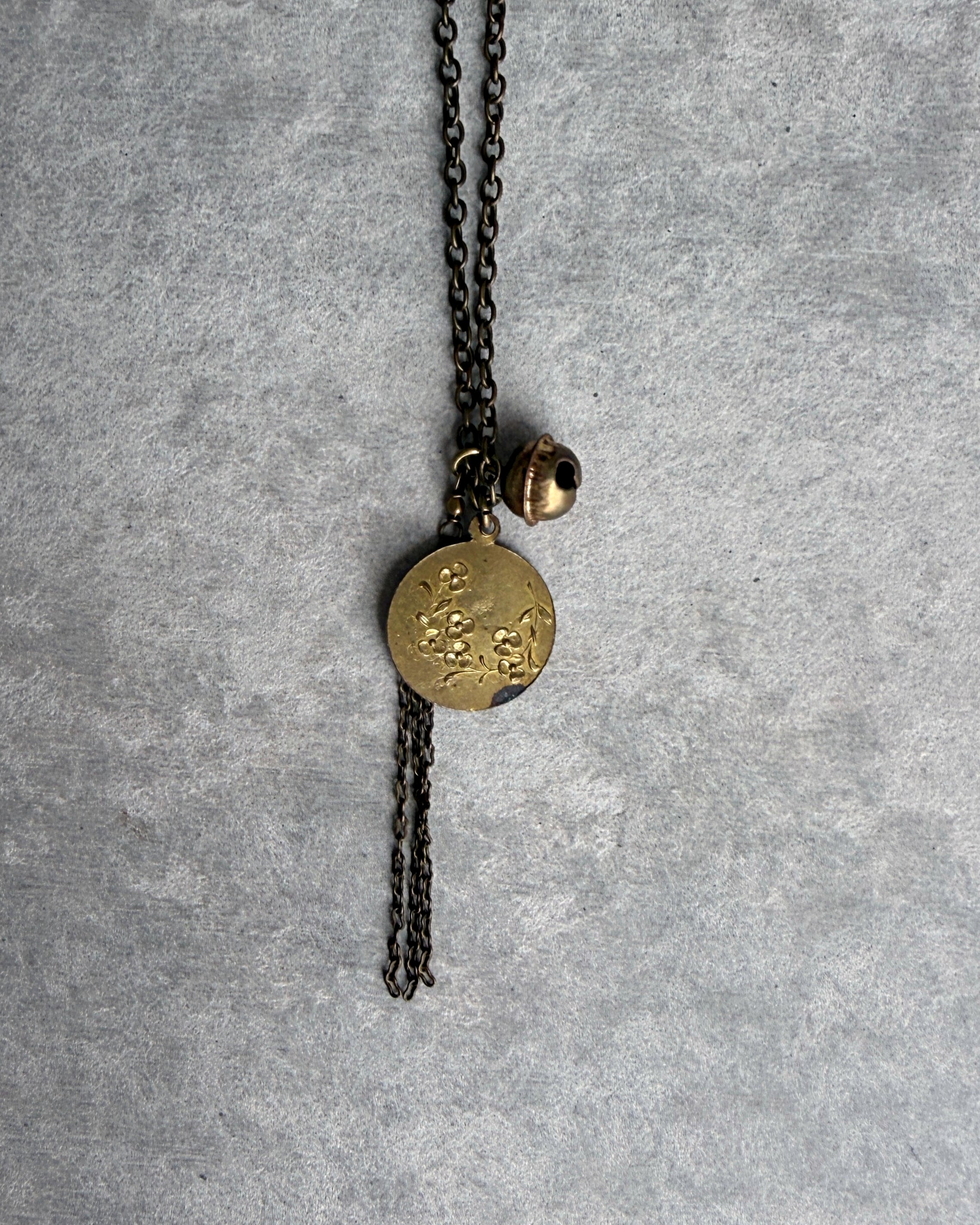 modern marcel : vintage horse & tassel pendant necklace