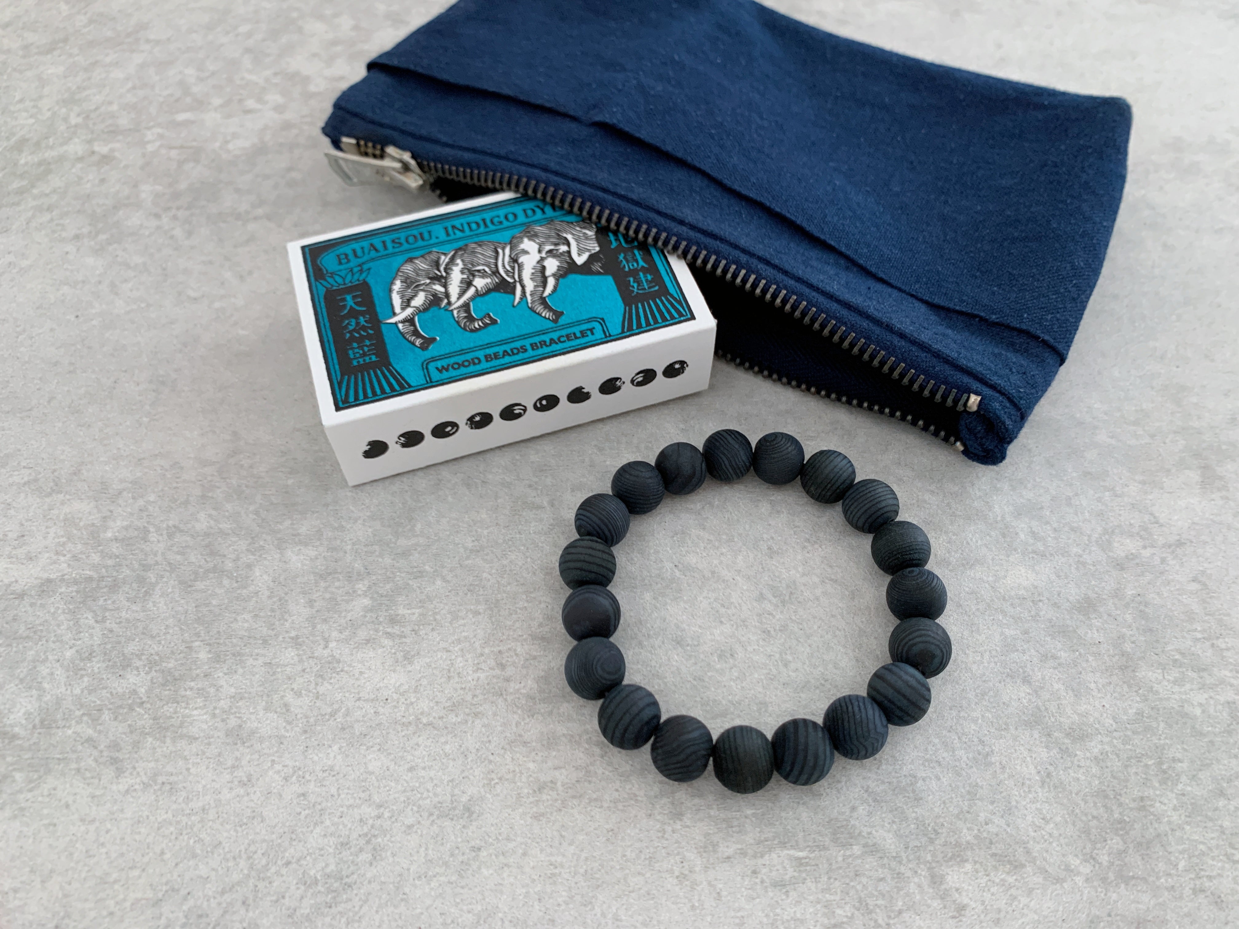 buaisou : indigo canvas mini pouch