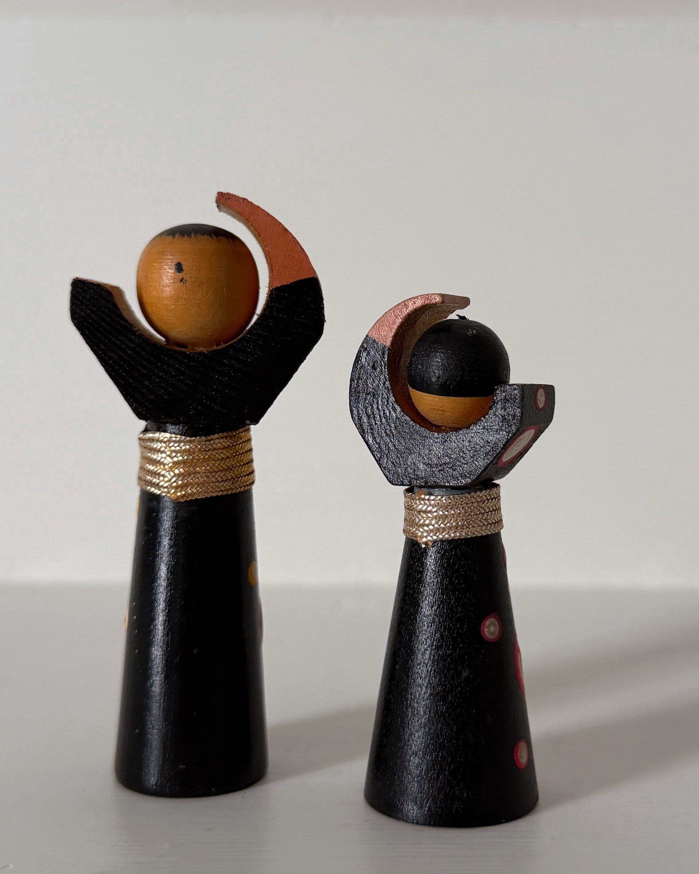 vintage kokeshi pair