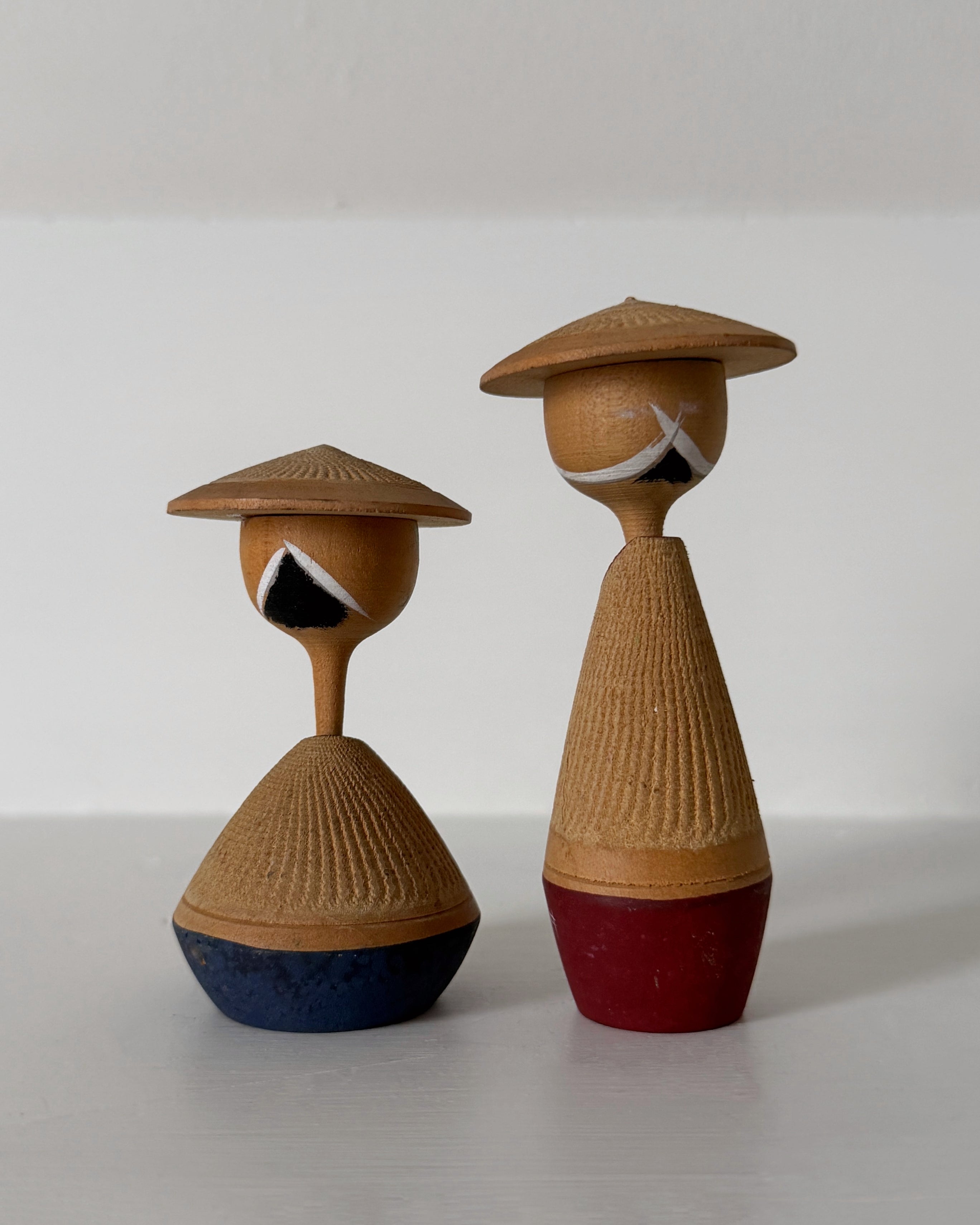 vintage kokeshi pair