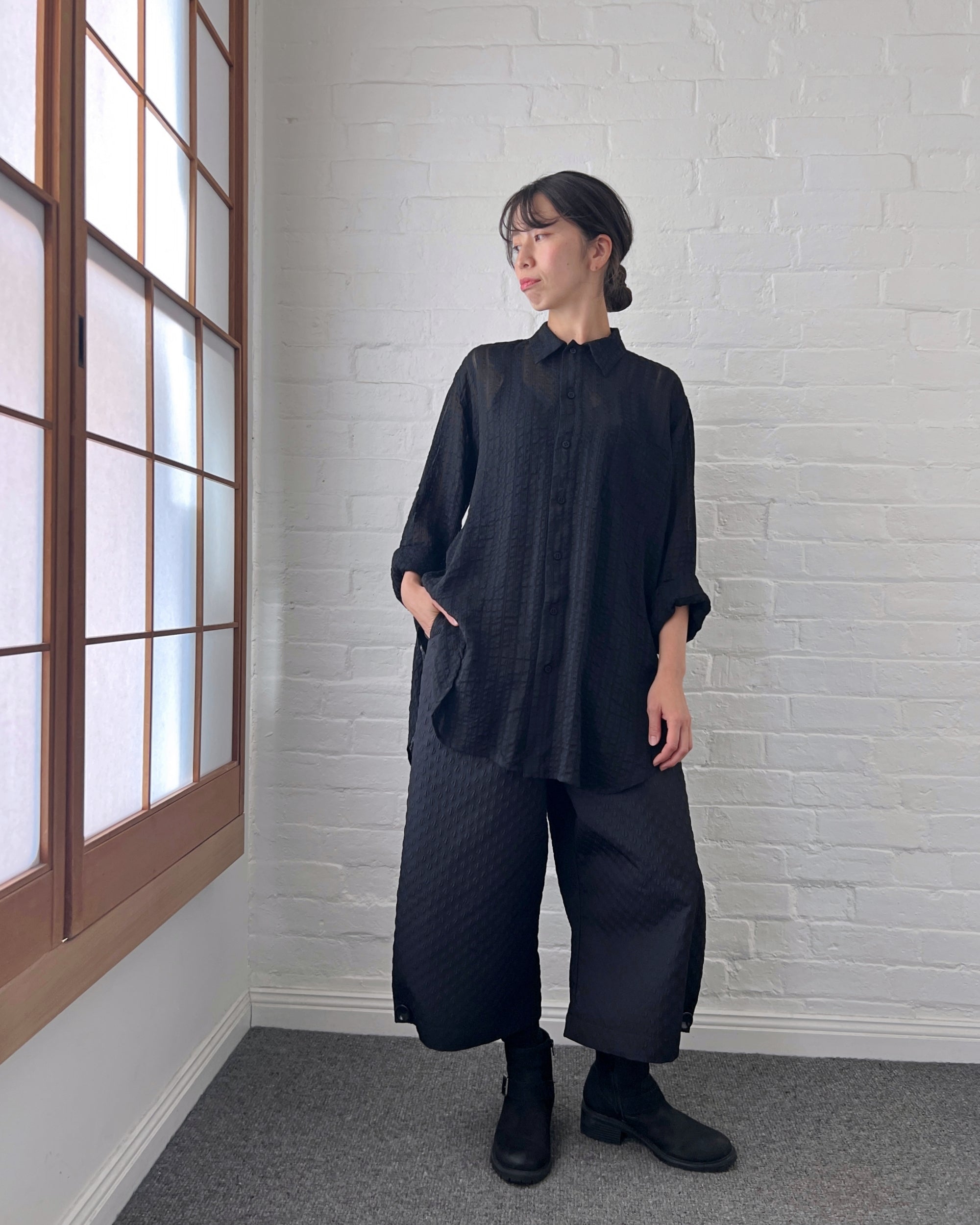 LJ struthers : textured shirt