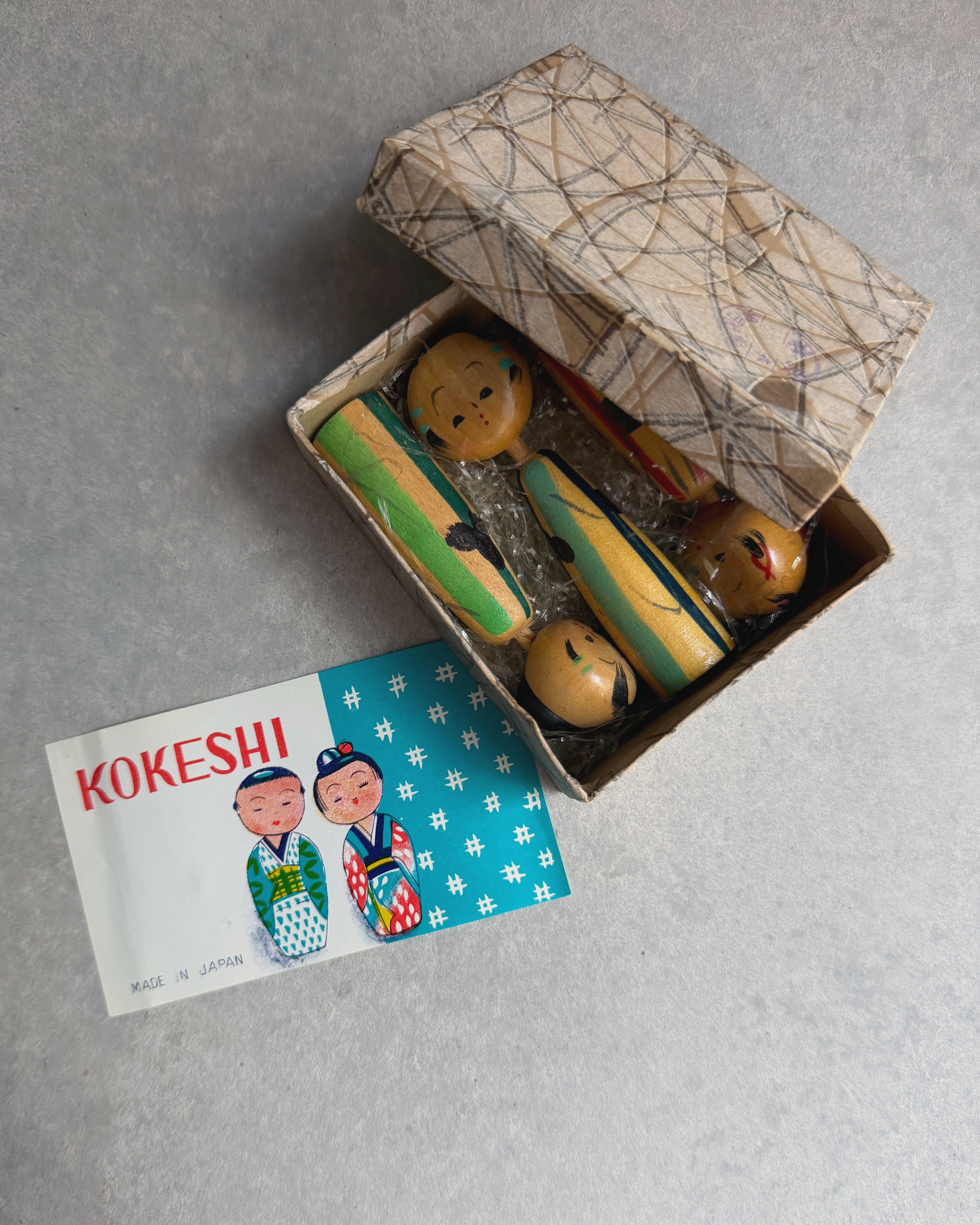 vintage kissing kokeshi