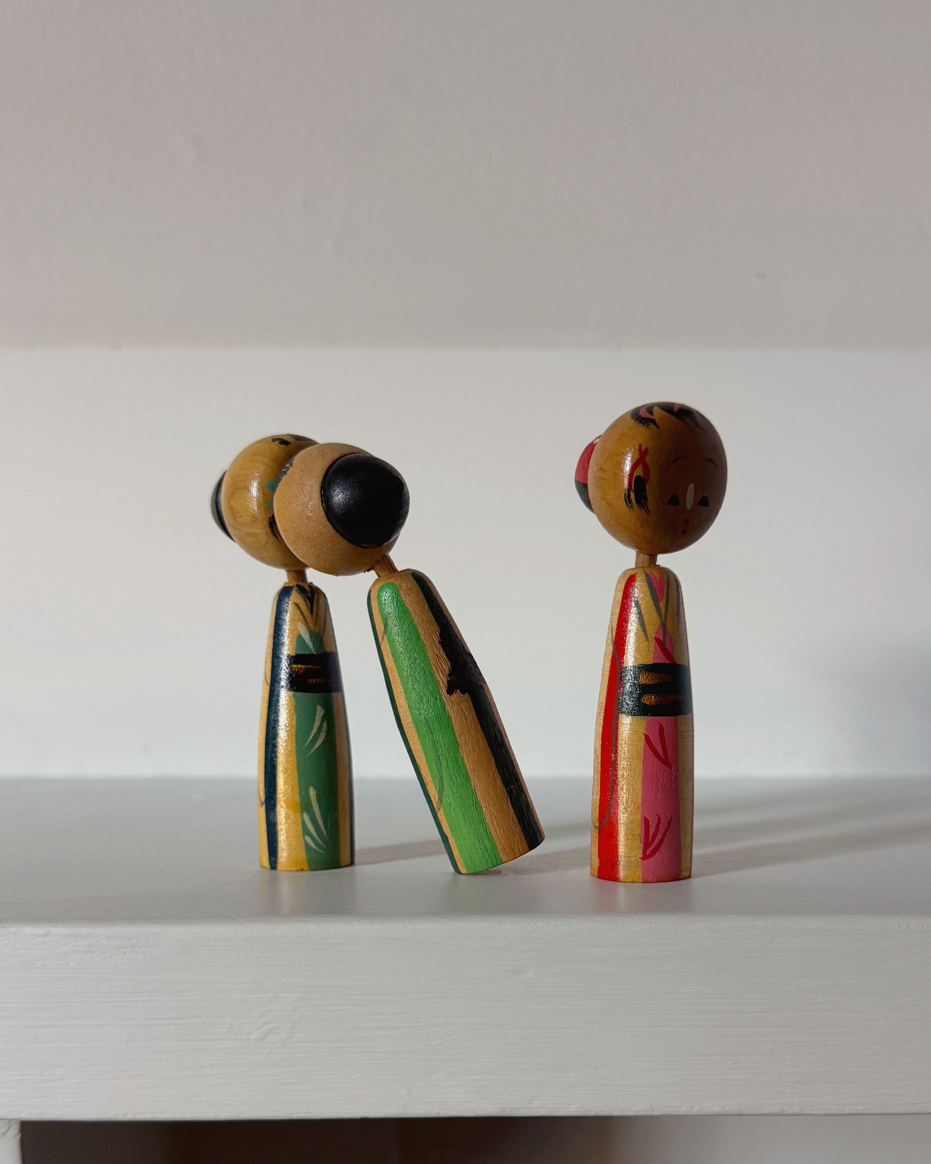 vintage kissing kokeshi