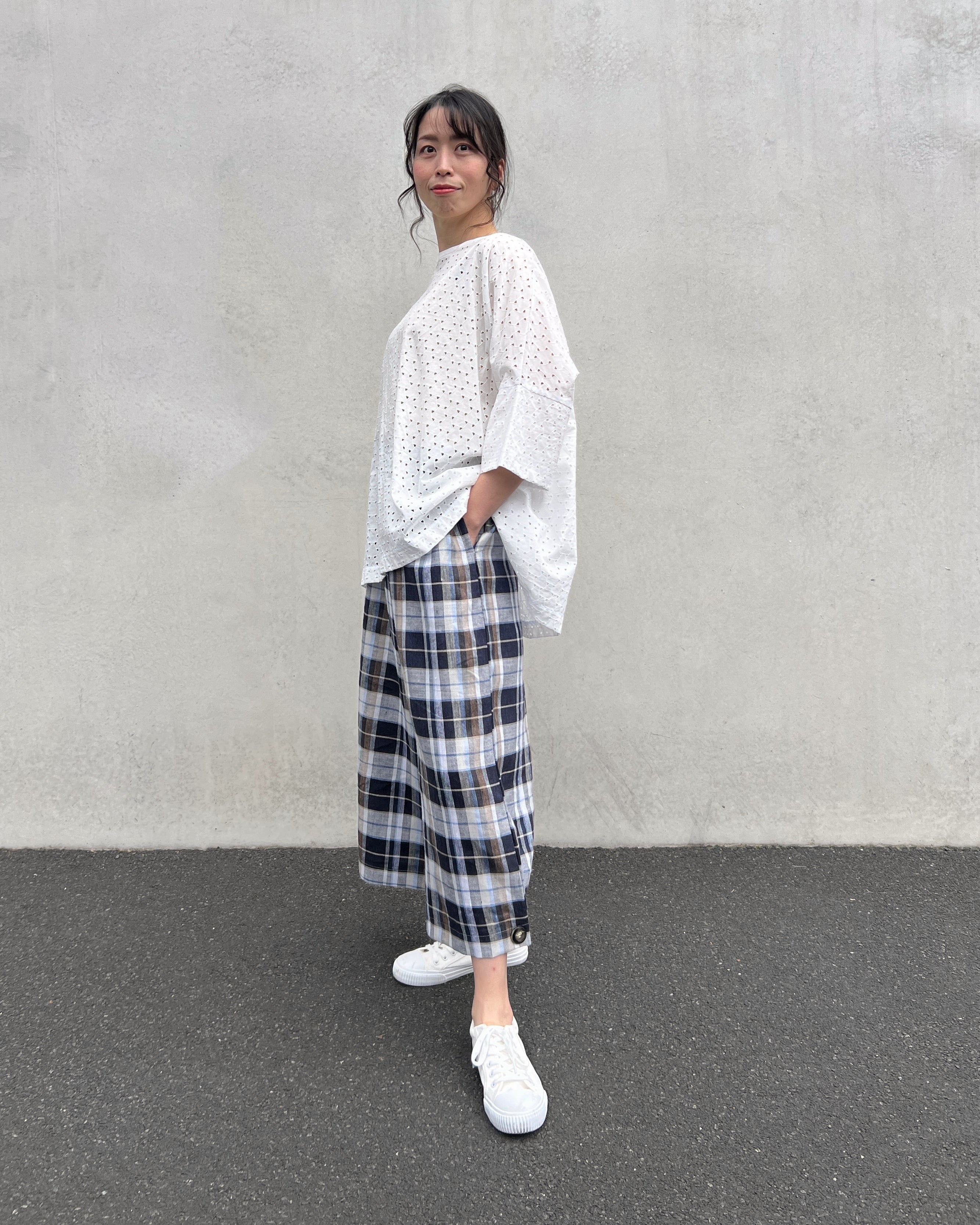 LJ struthers : linen pants