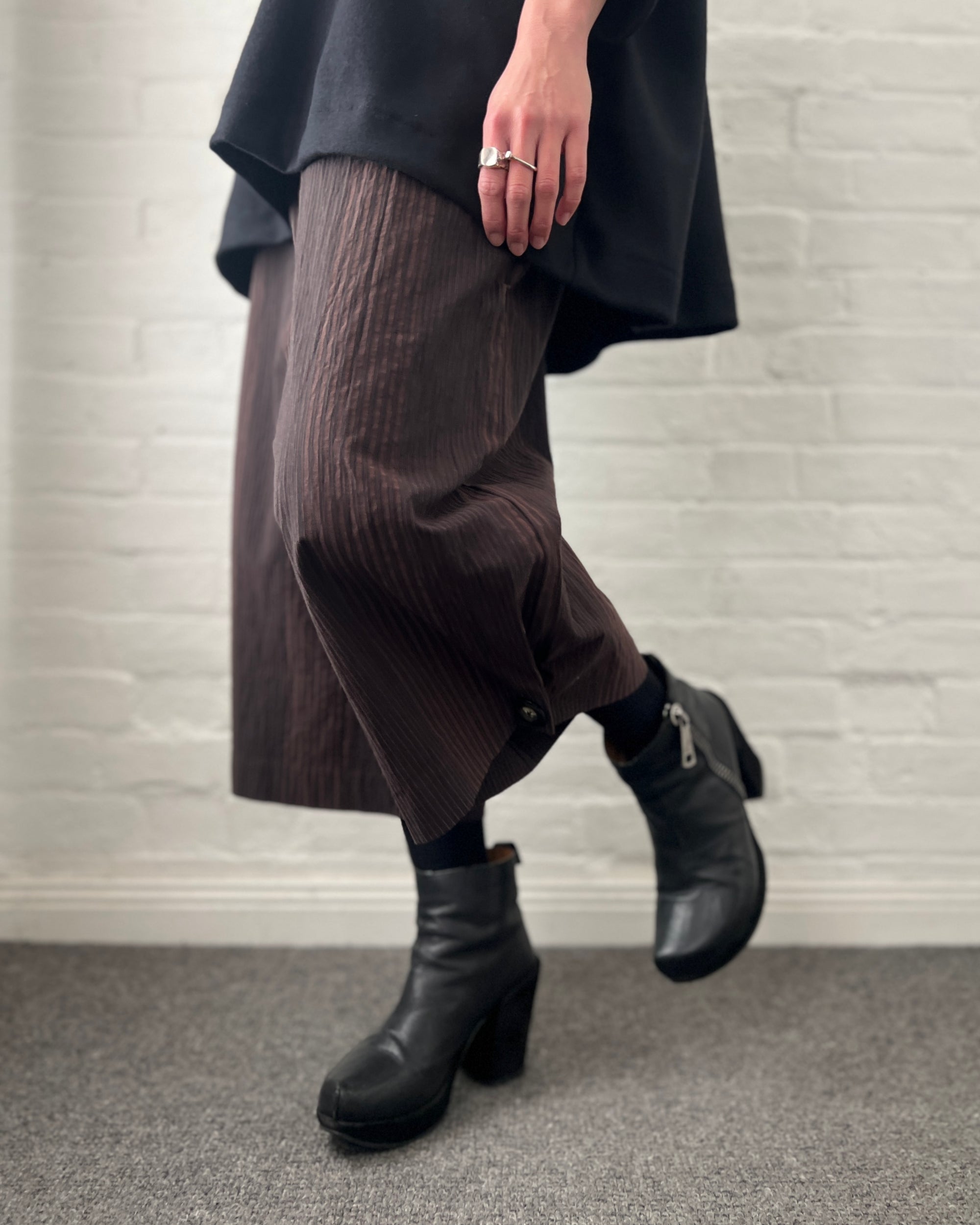 LJ struthers : nuno pants