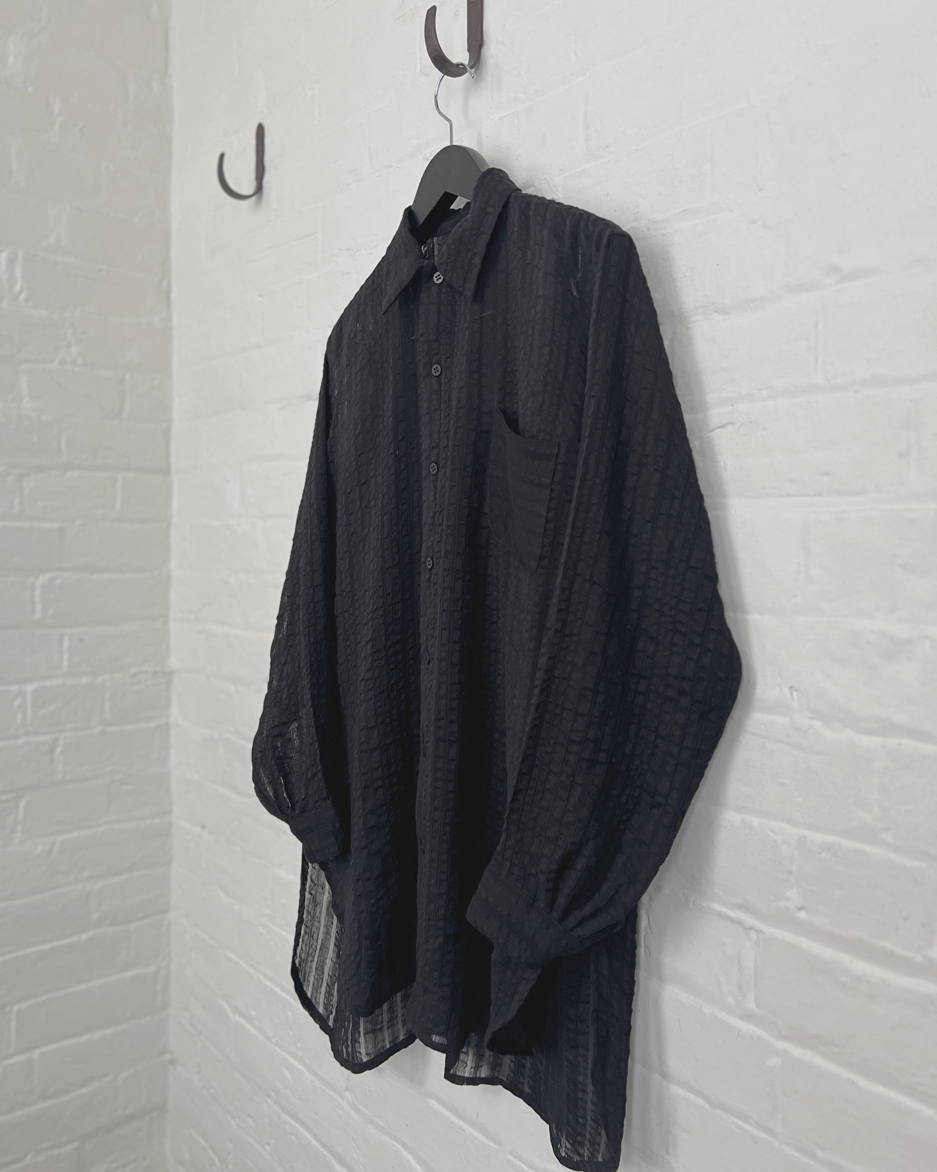 LJ struthers : textured shirt