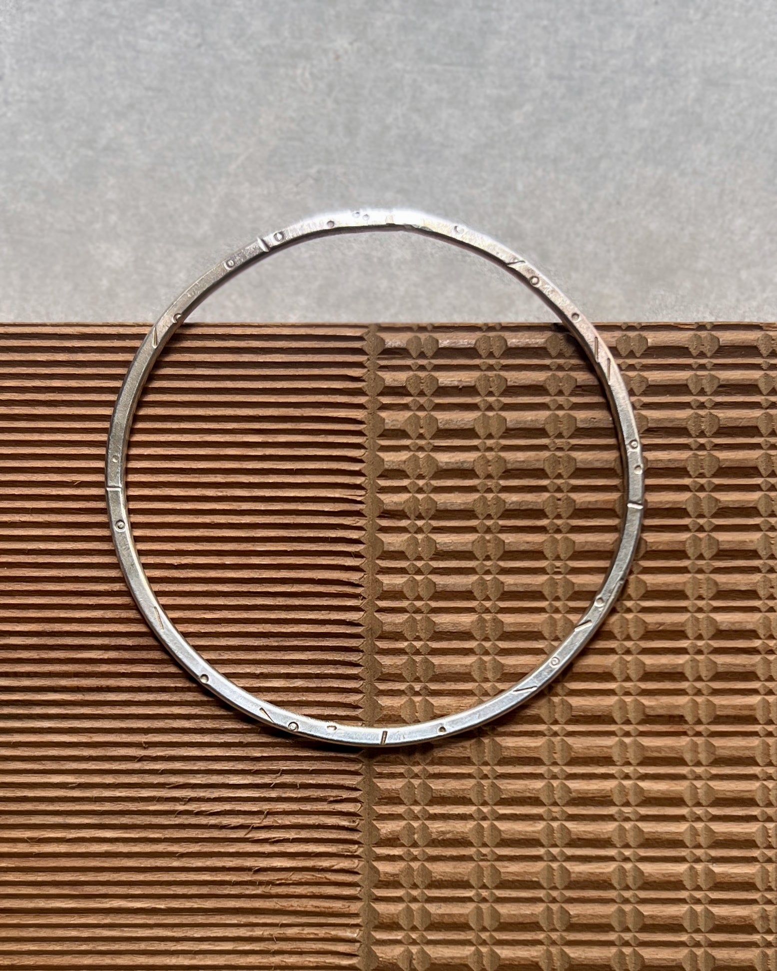 steamylab : sterling silver texture bangle