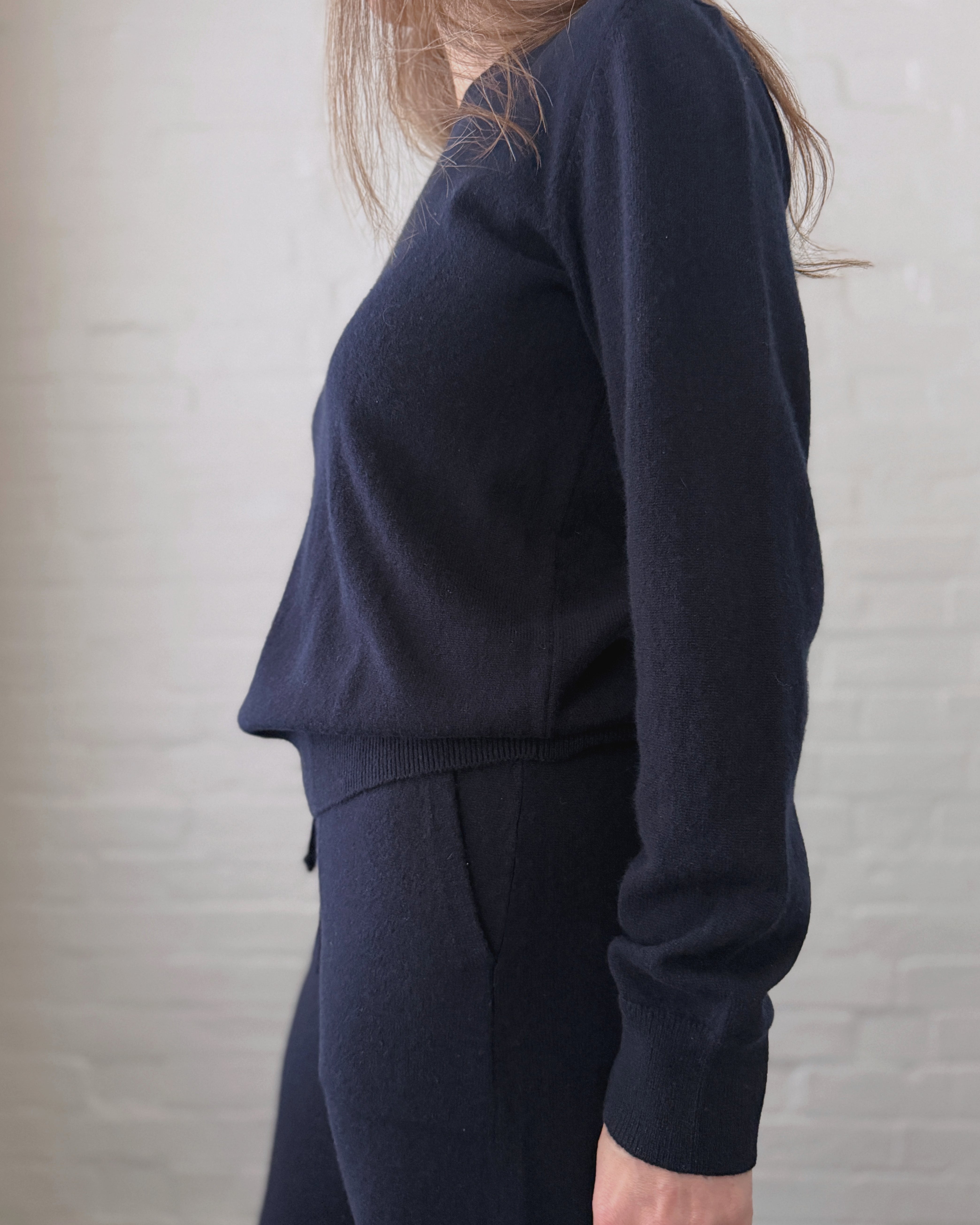 cashmerism : straight leg pants in navy