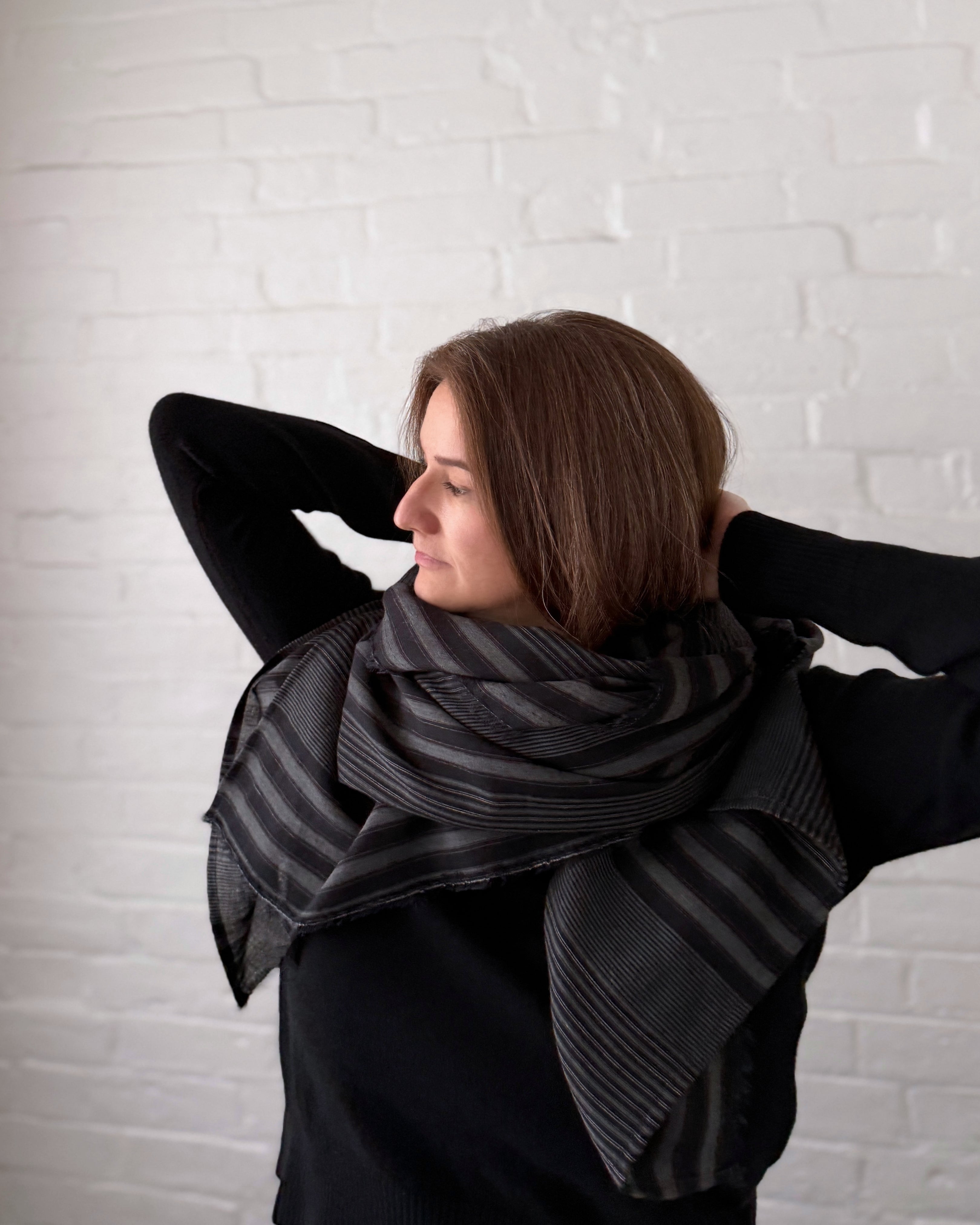 LJ struthers : cotton chapter scarf