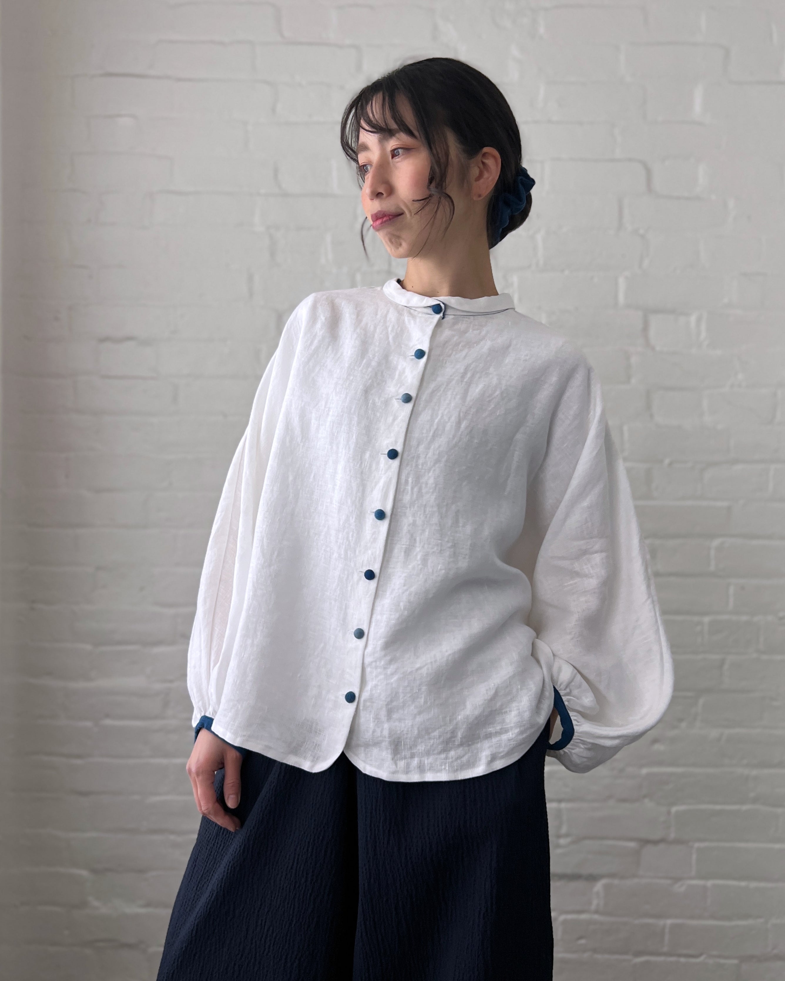 Chizu Blue : indigo dyed button shirt