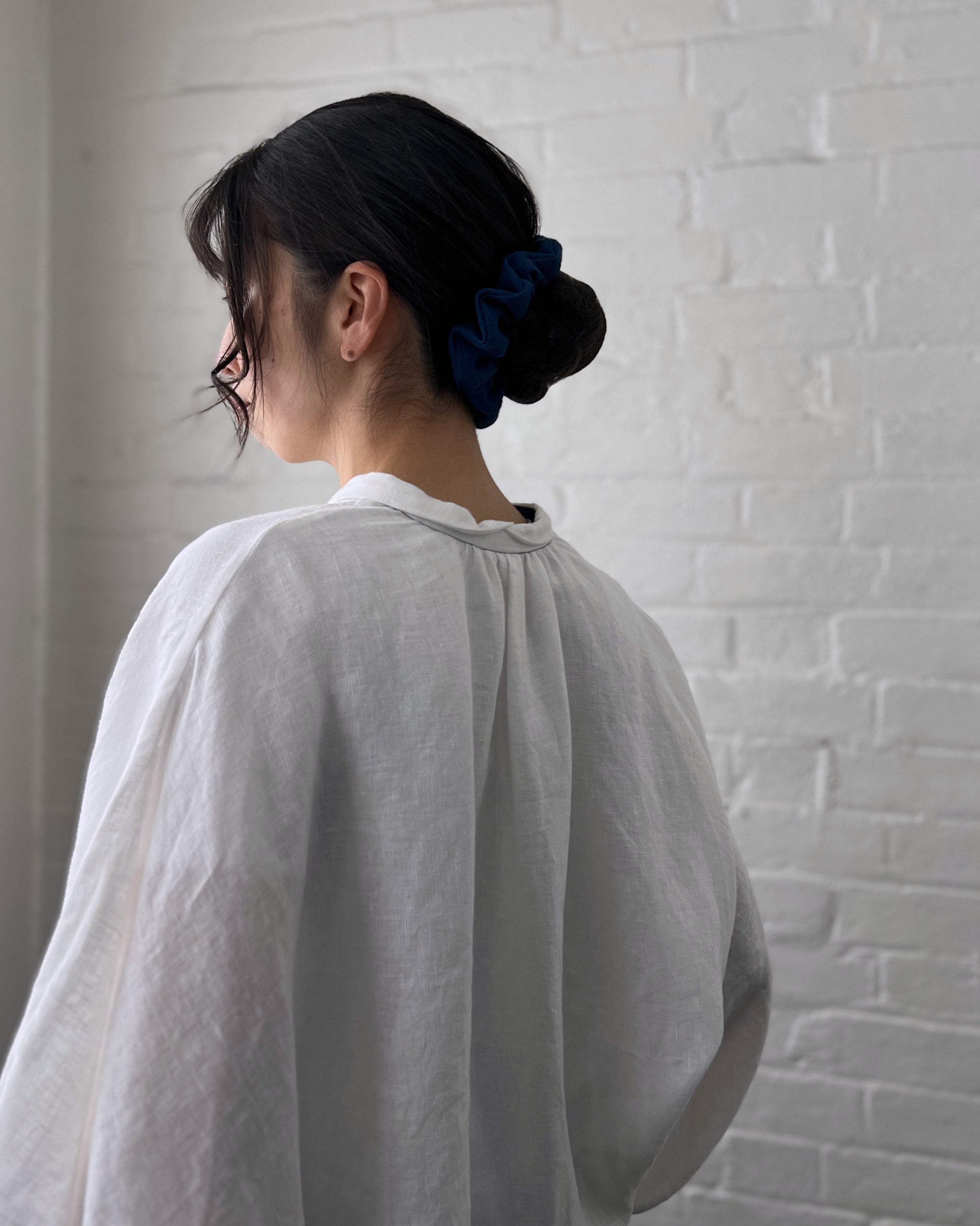 Chizu Blue : indigo dyed button shirt