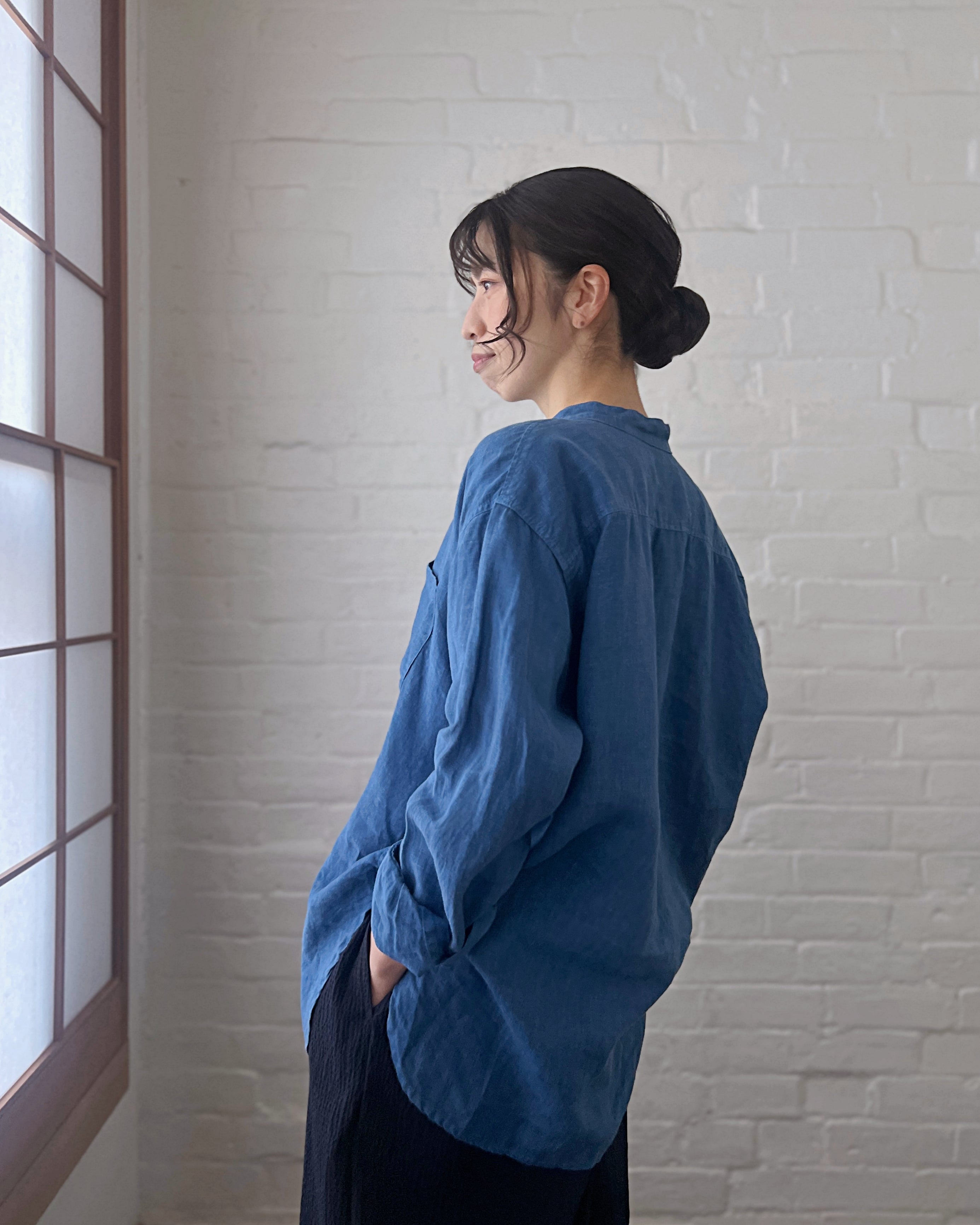 Chizu Blue : indigo dyed shirt
