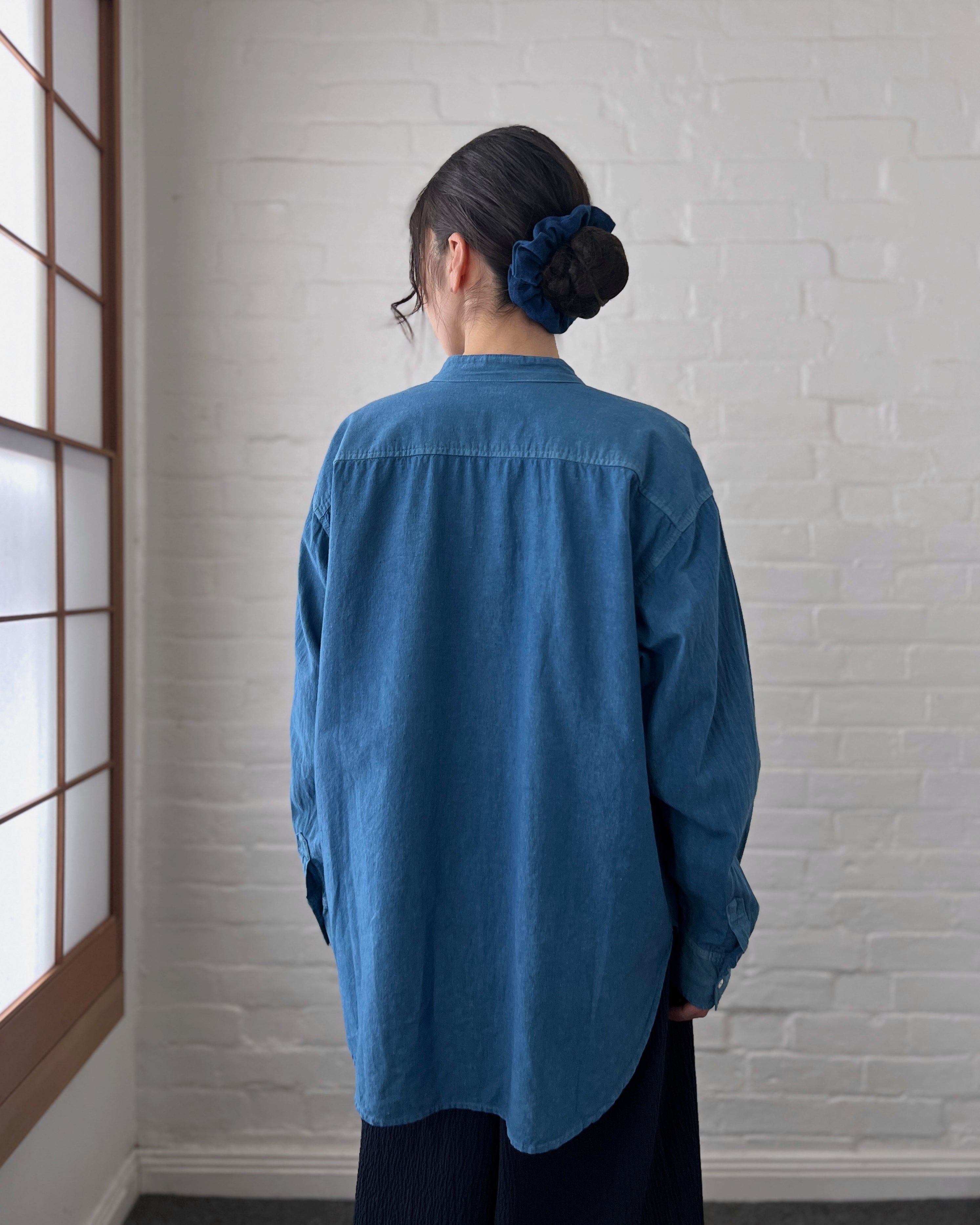 Chizu Blue : indigo dyed linen shirt