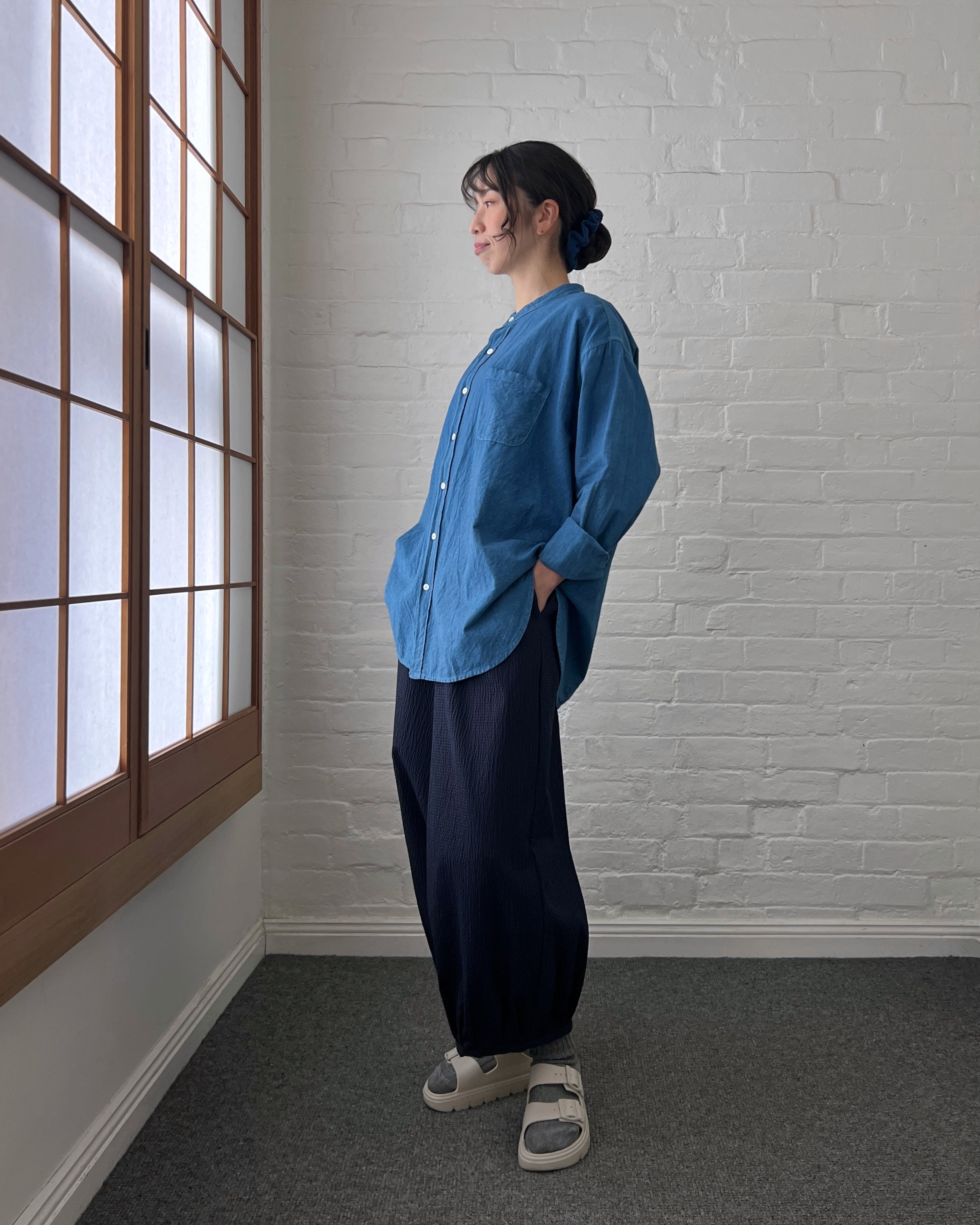 Chizu Blue : indigo dyed linen shirt