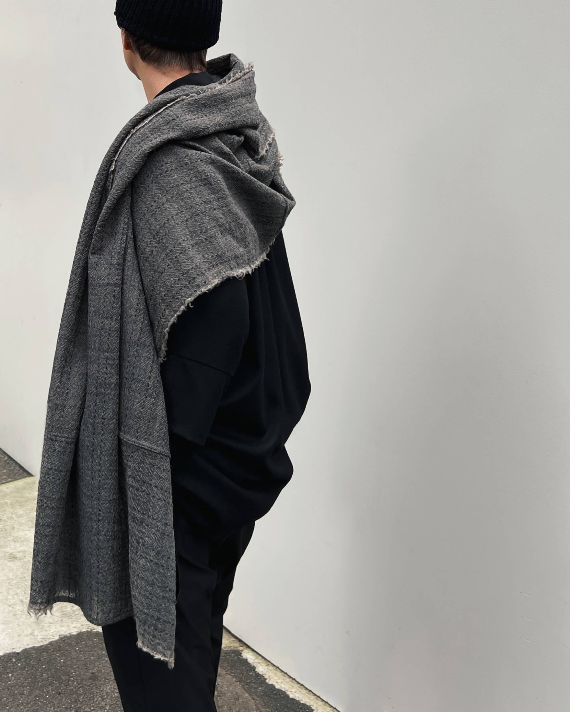 LJ struthers : wool chapter scarf