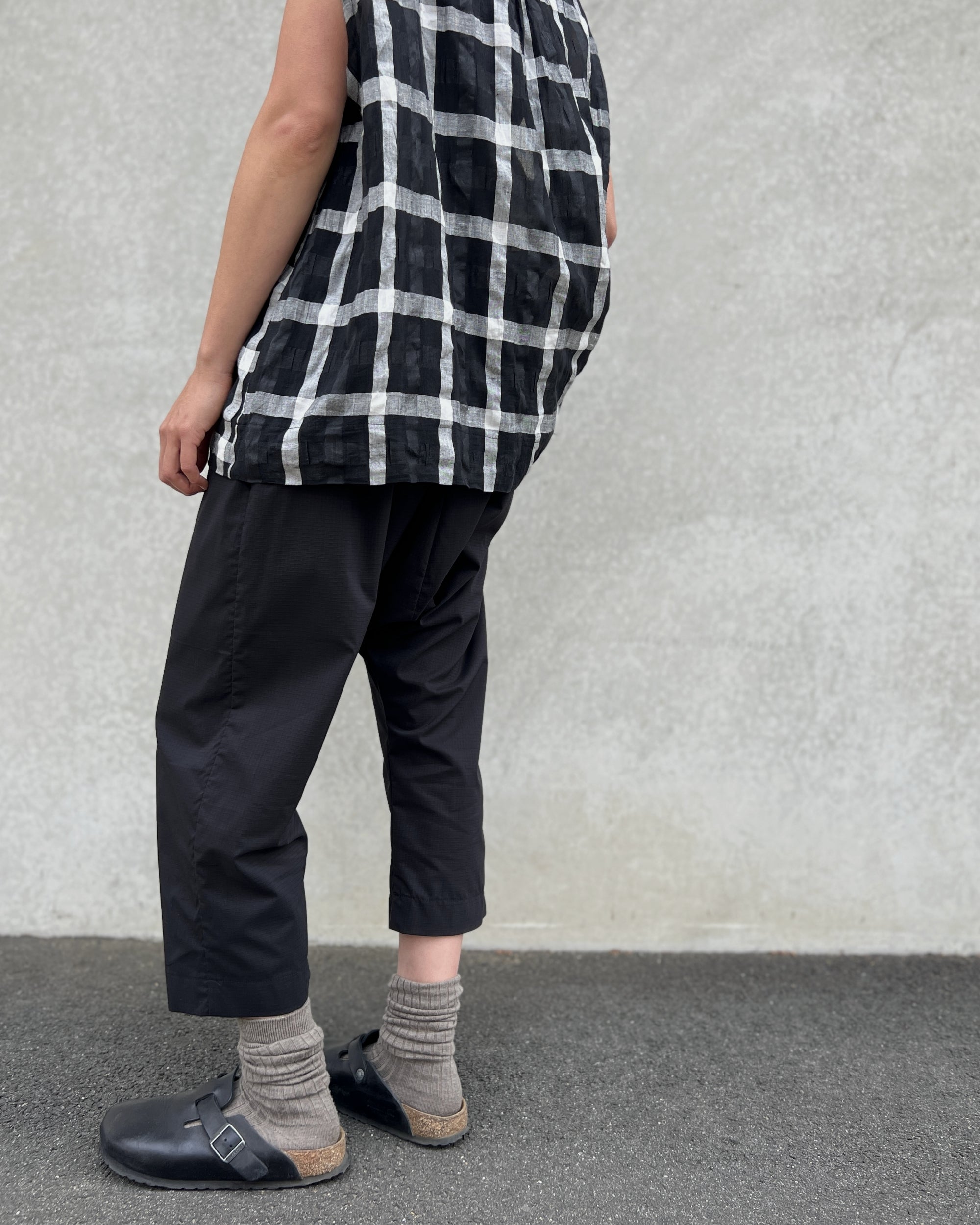 LJ struthers : fine textural check pants