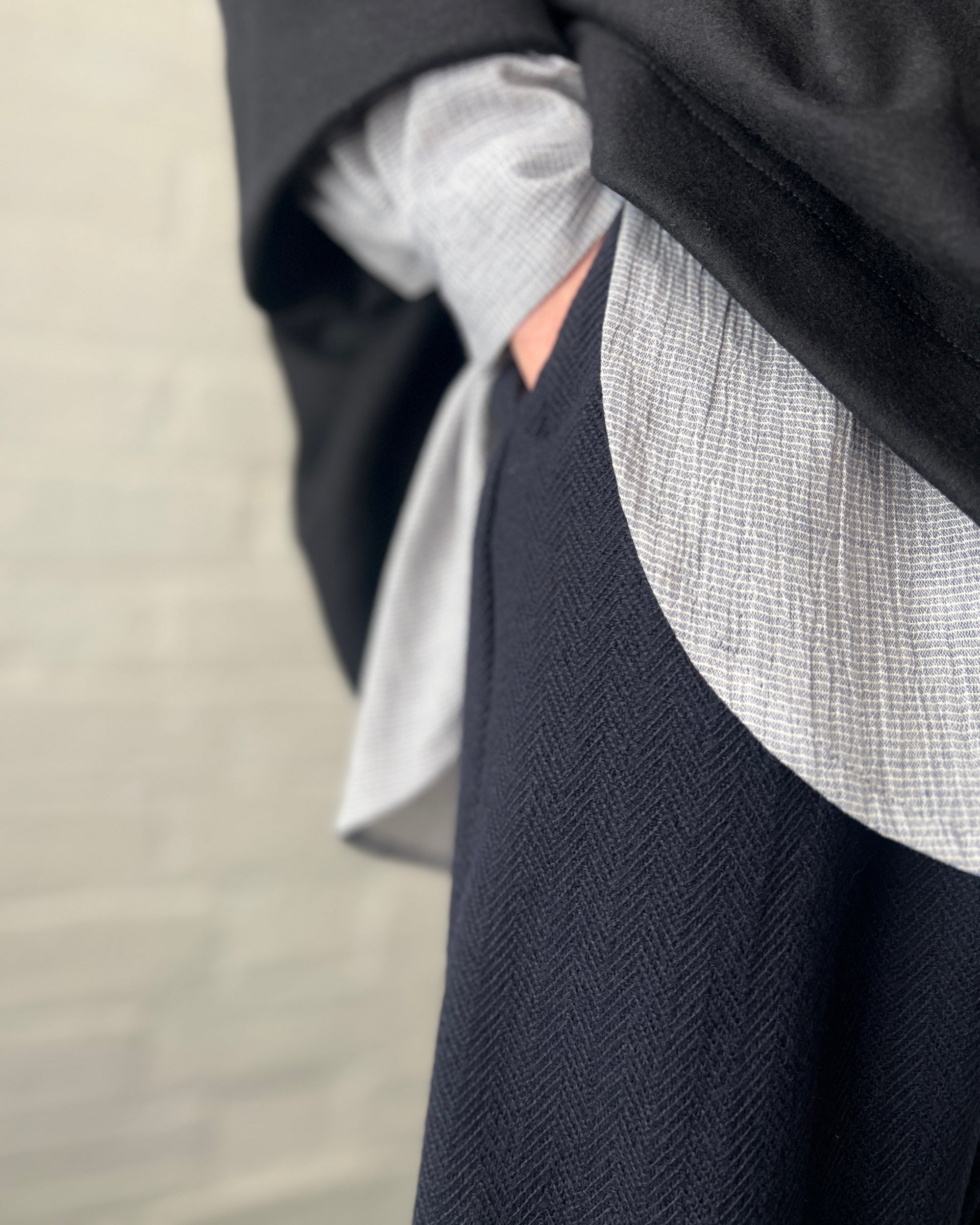 LJ struthers : ink wool pants