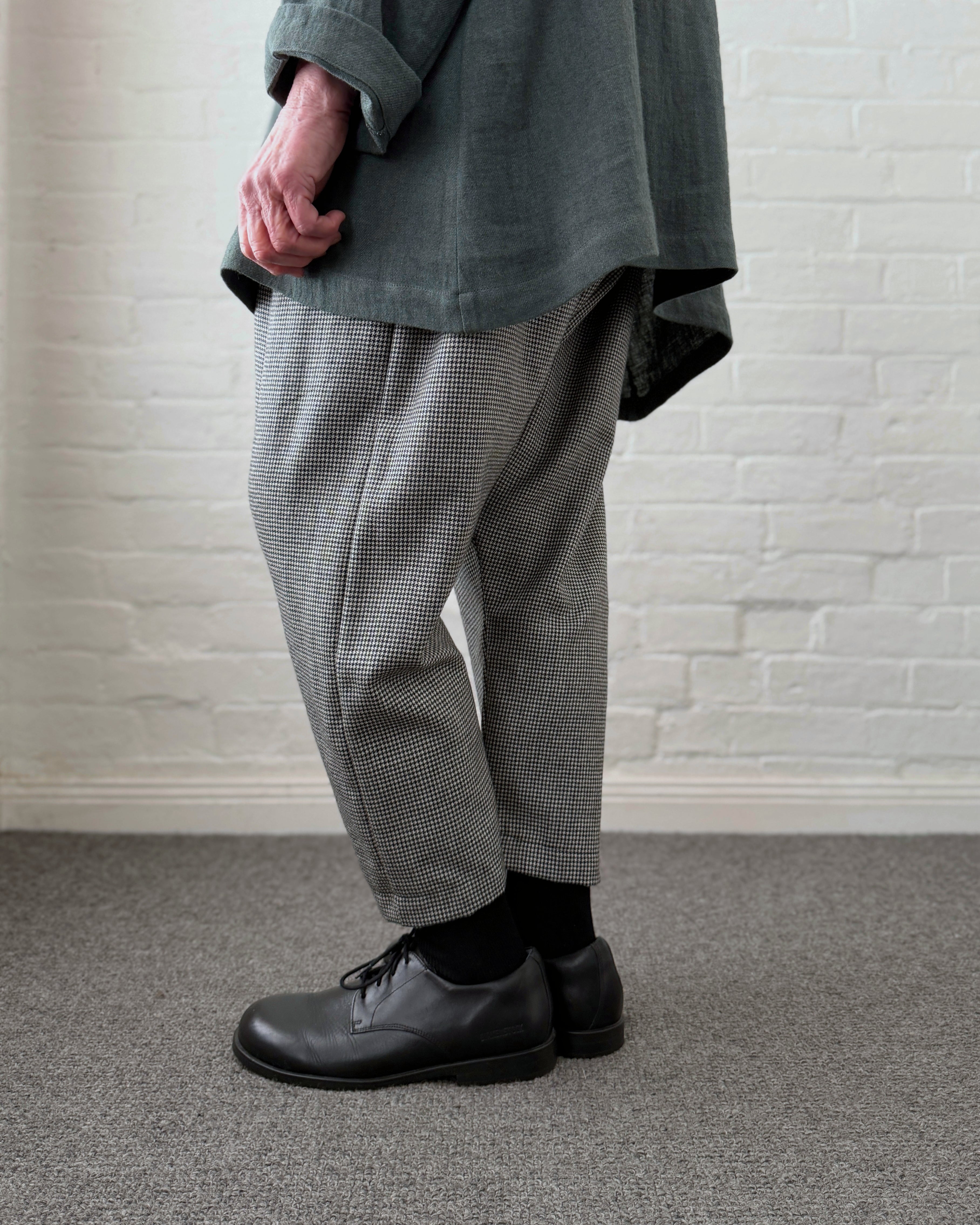 LJ struthers : houndstooth tapered wool pants