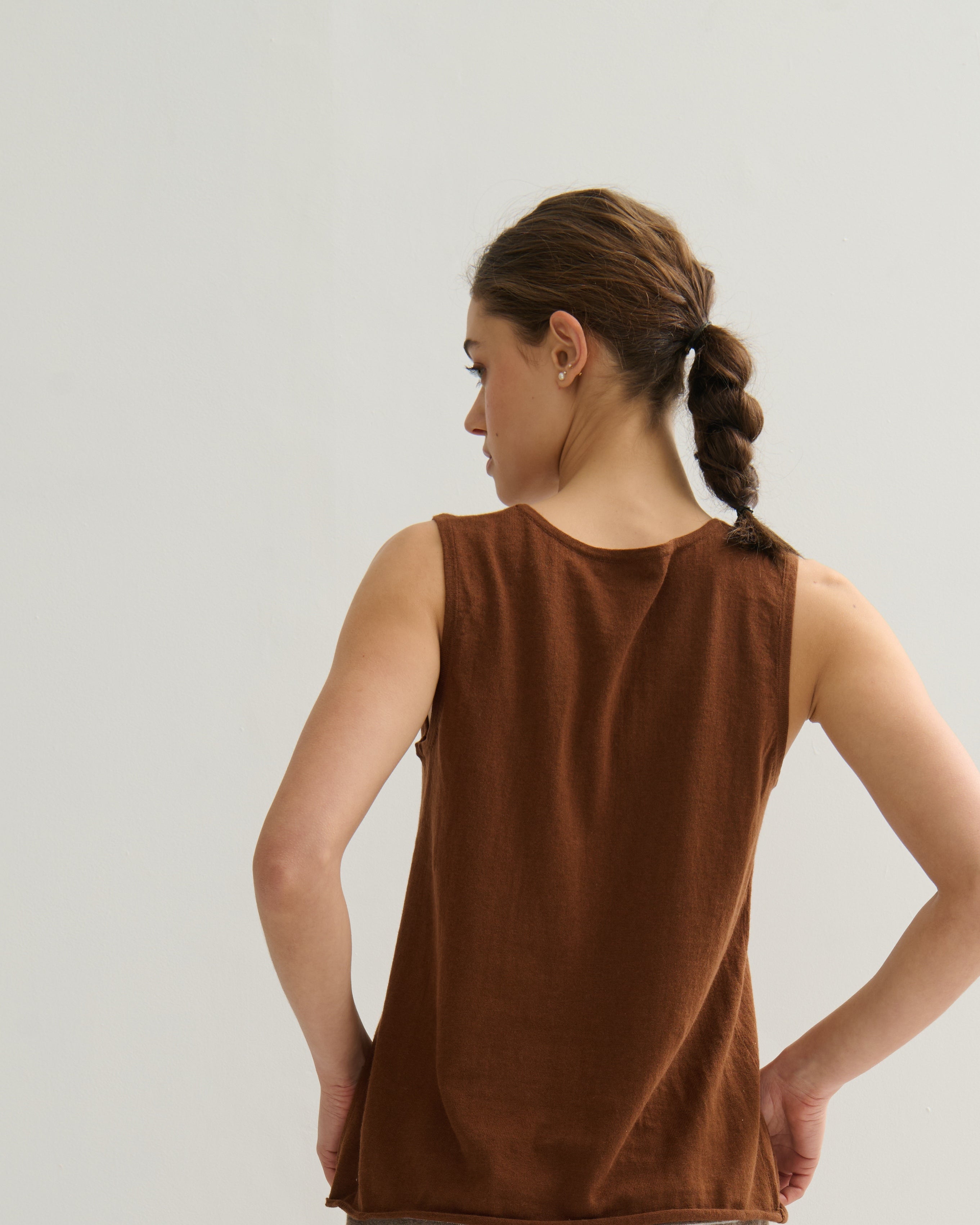 cashmerism : cotton cashmere tank top in burnt caramel