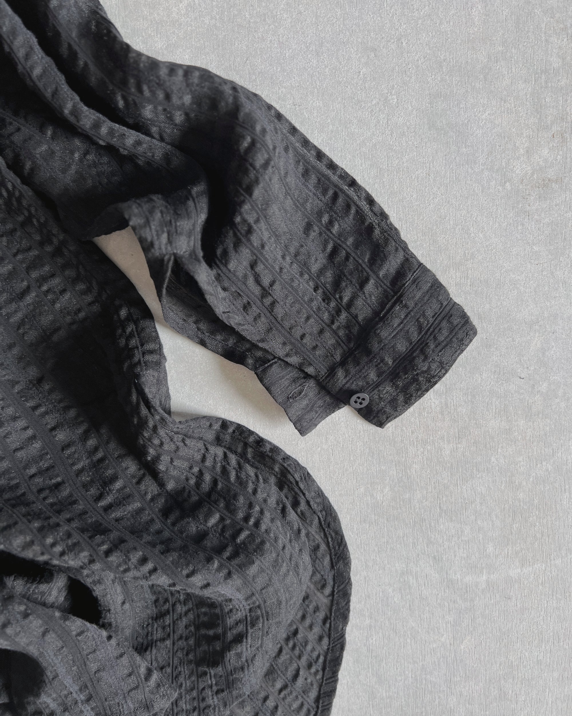 LJ struthers : textured shirt