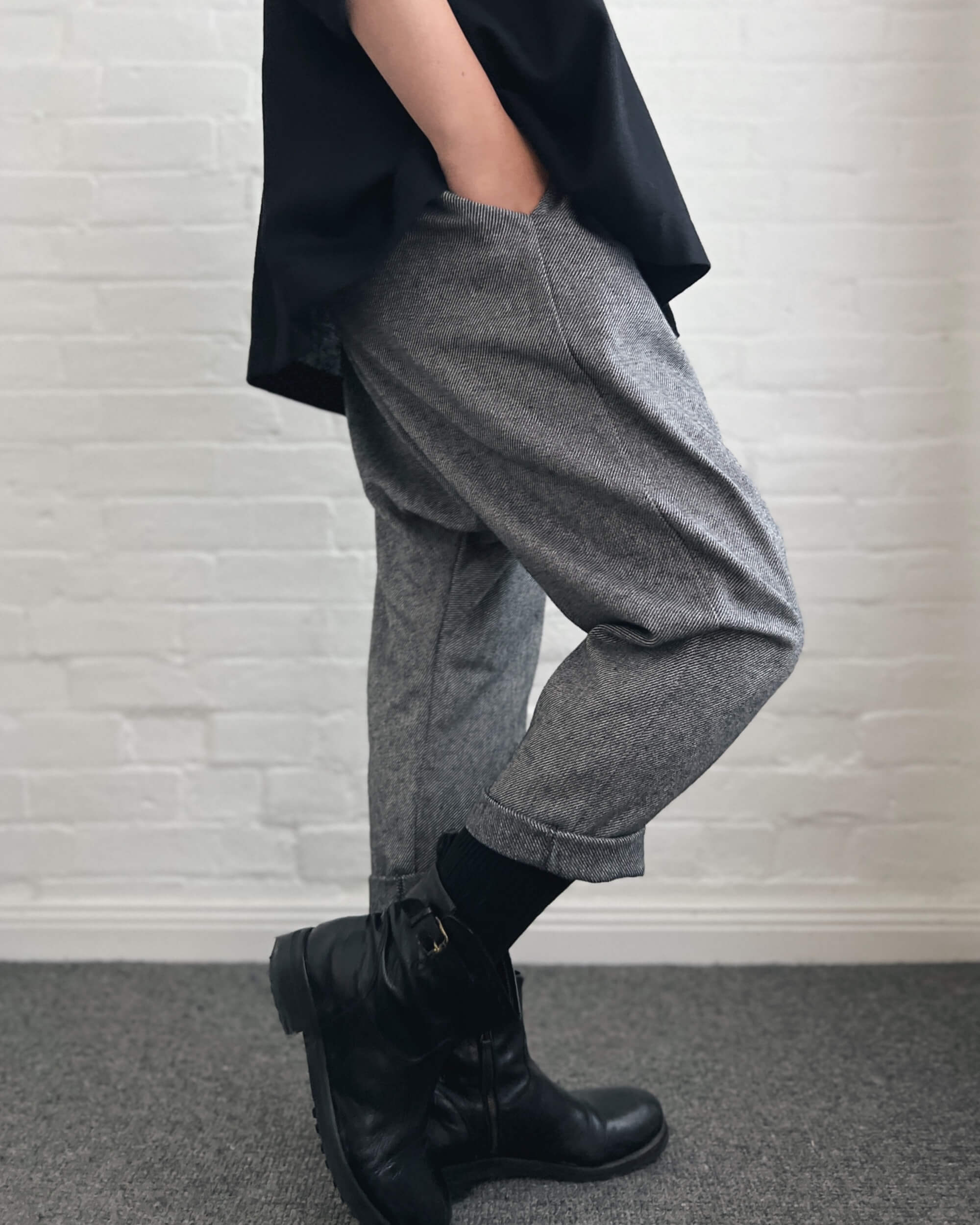 LJ struthers : twill cotton pants