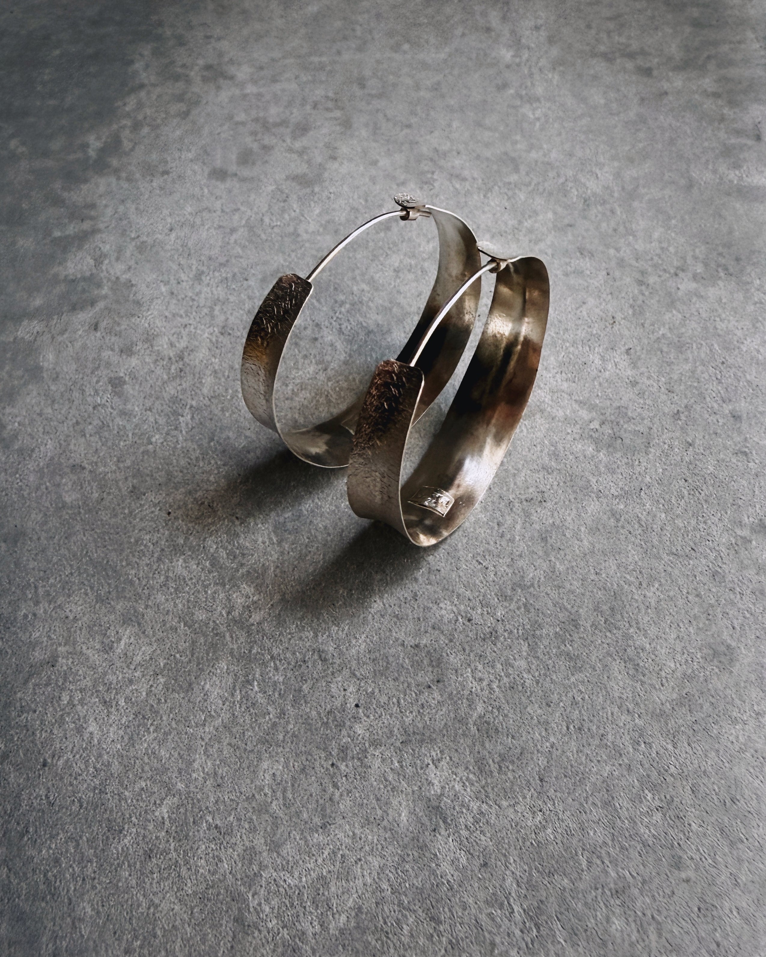 Ewa : silver hoop earrings
