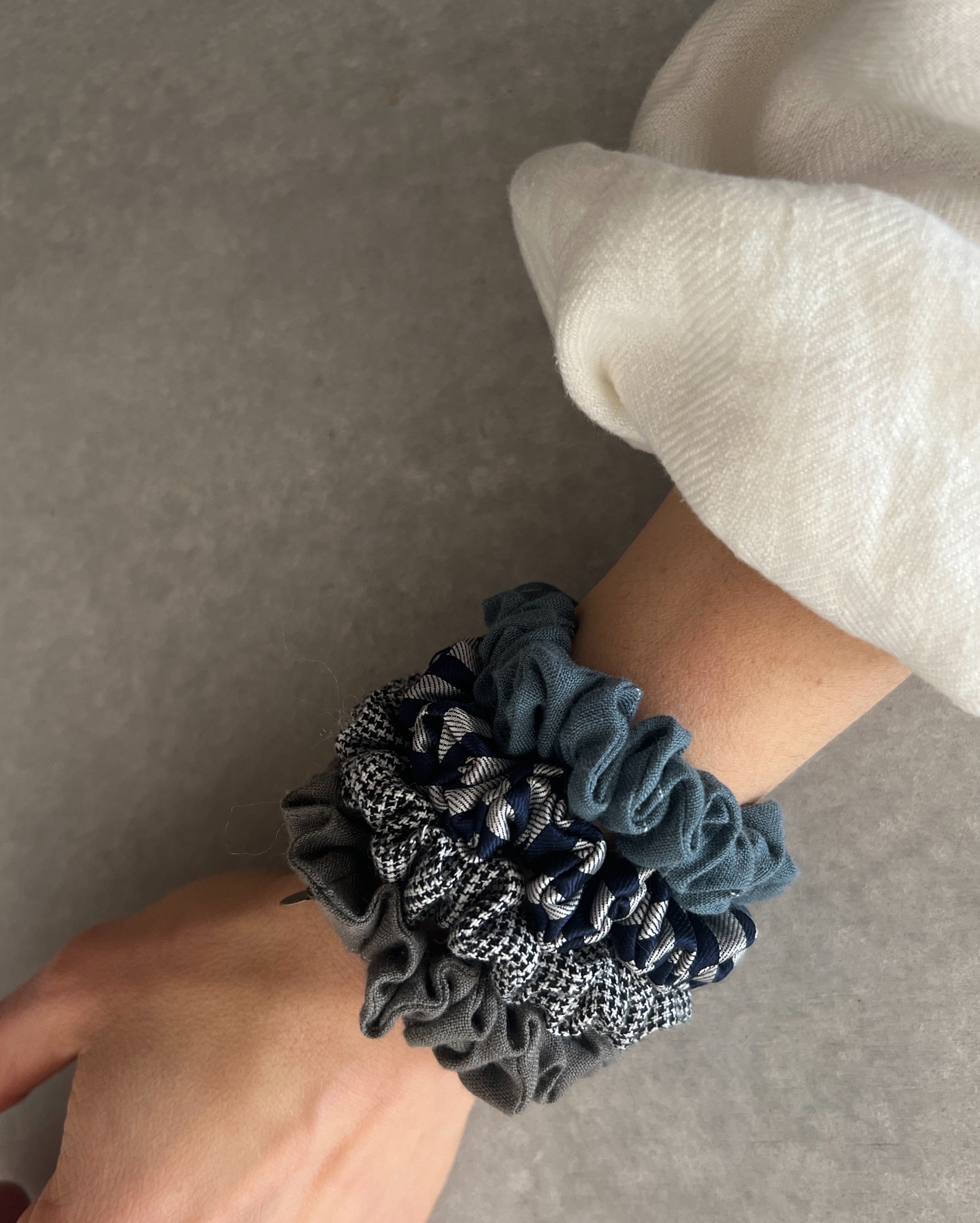 linen scrunchie, sewn in tasmania using japanese fabric