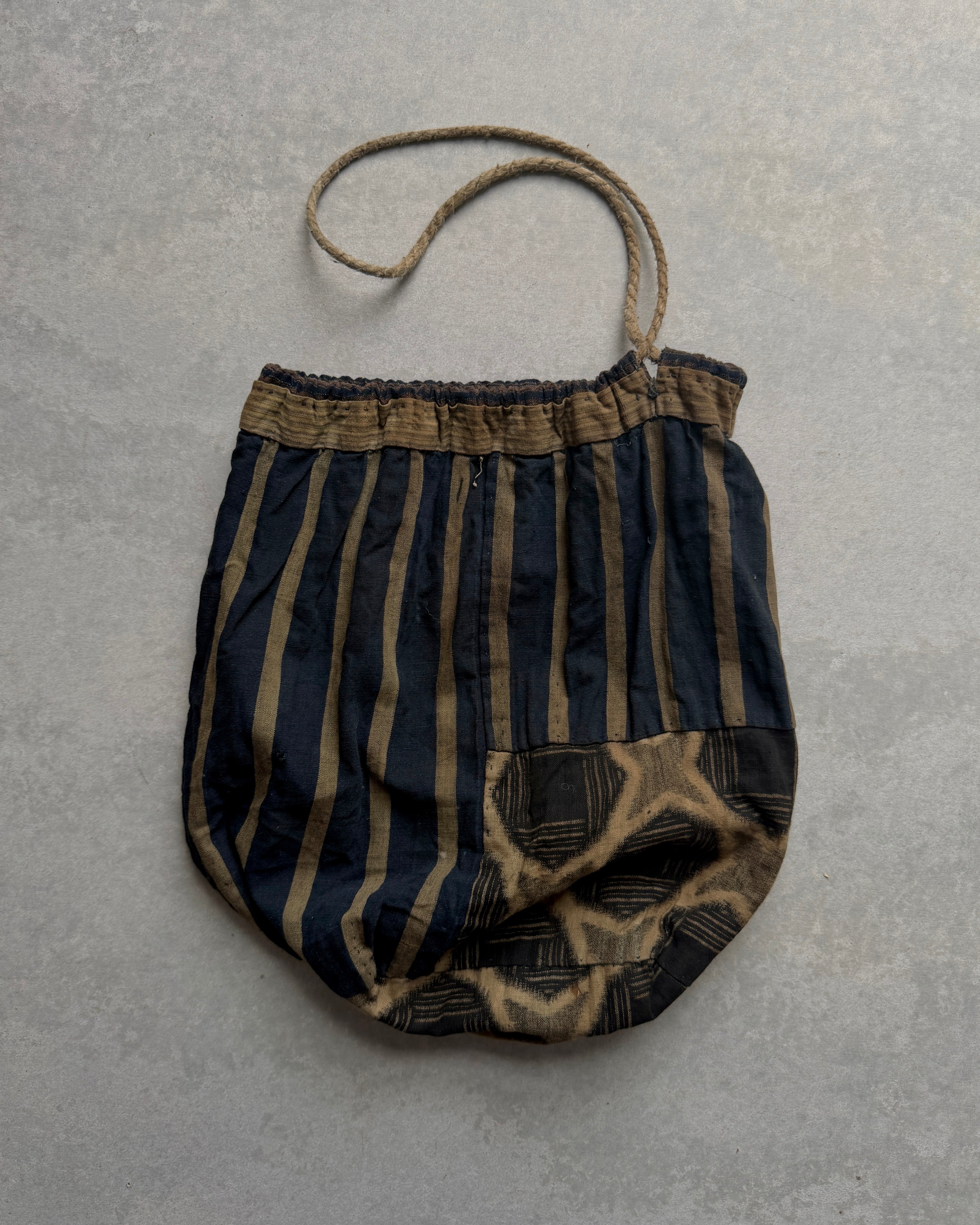 vintage drawstring bag