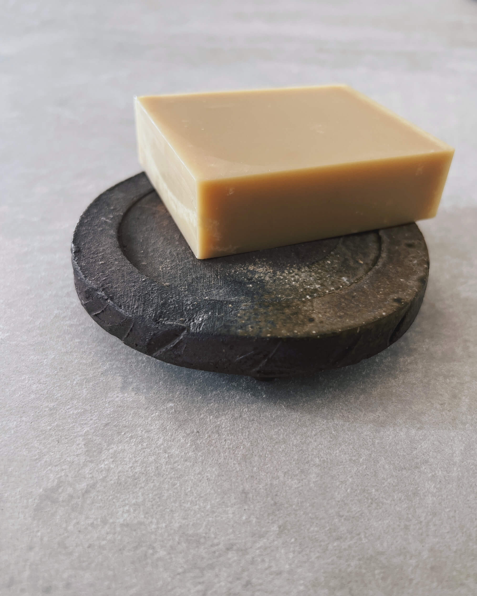 the maker x HYS : unscented cleansing bar