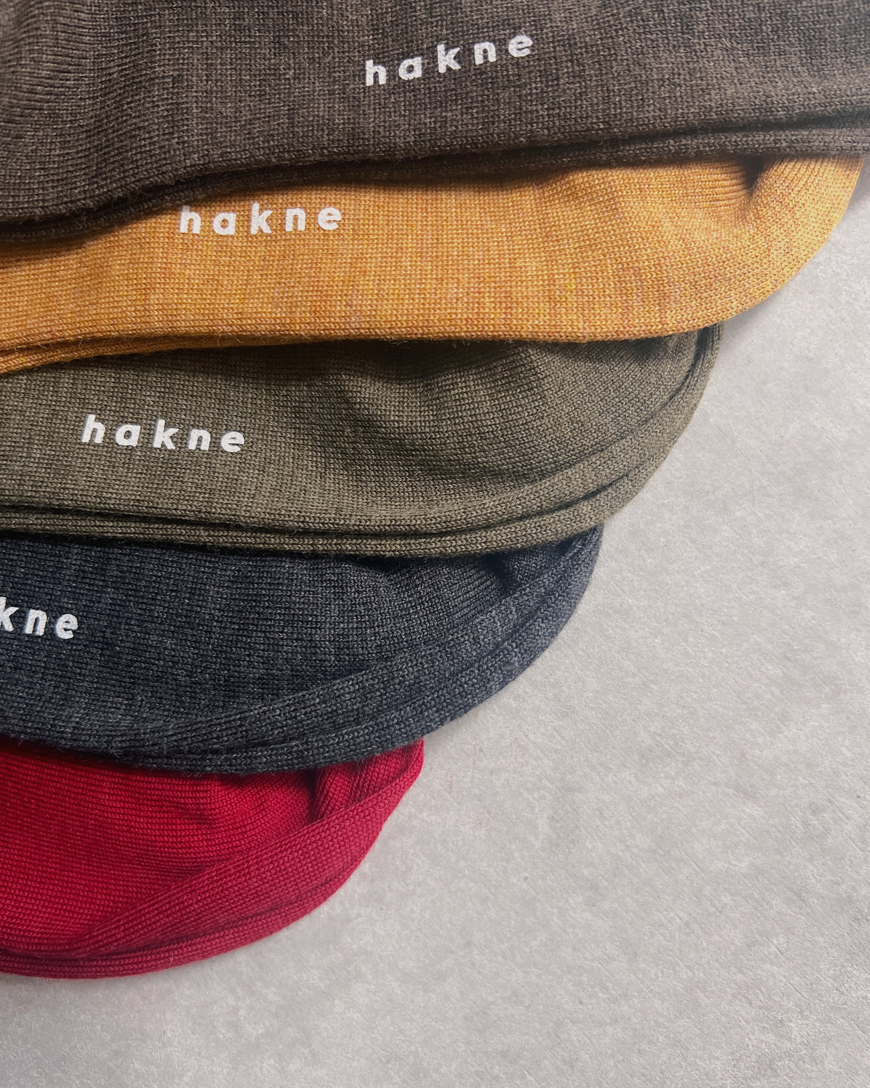 hakne : merino wool ribbed socks
