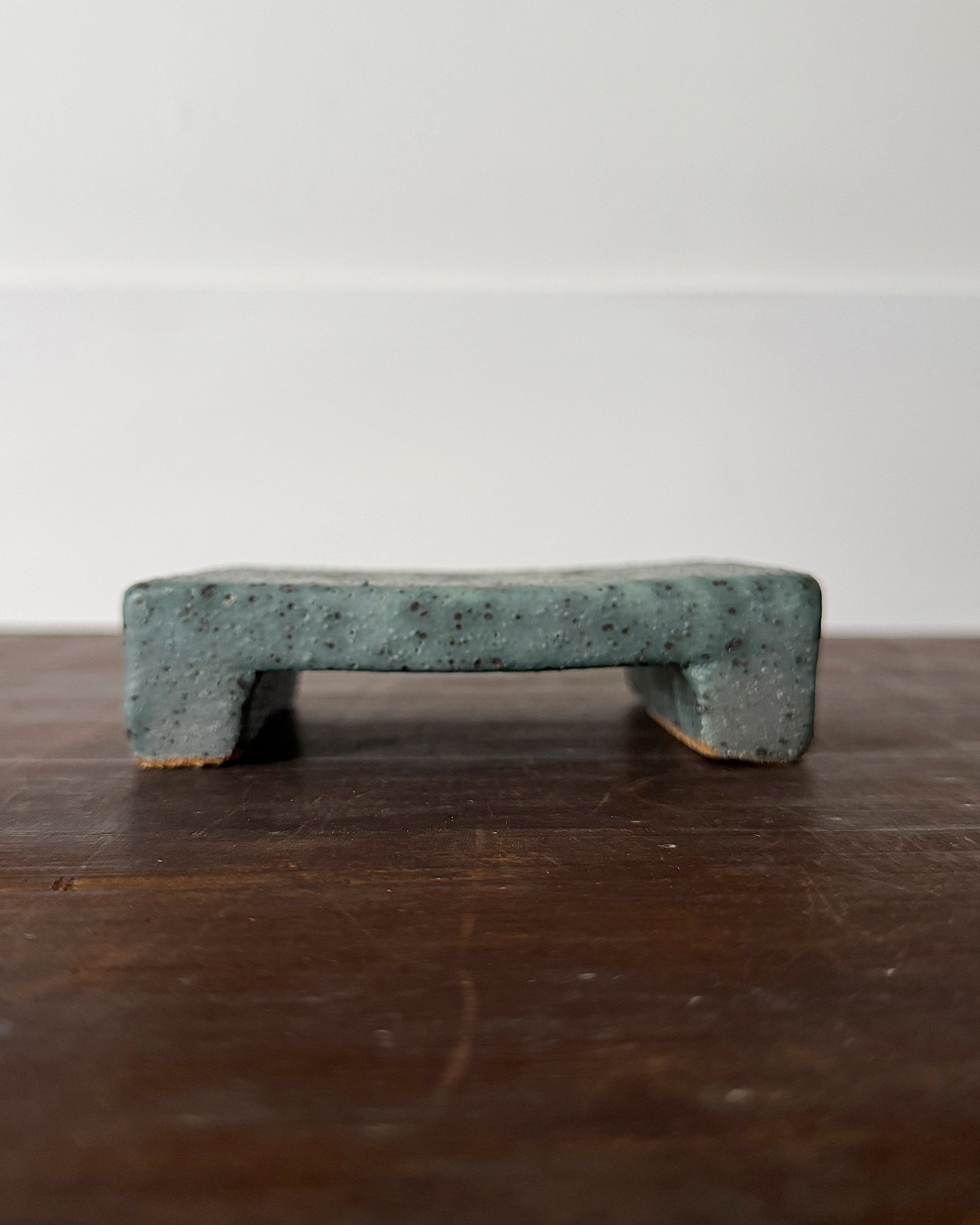 Jo Reid-Speirs : ceramic soap holder