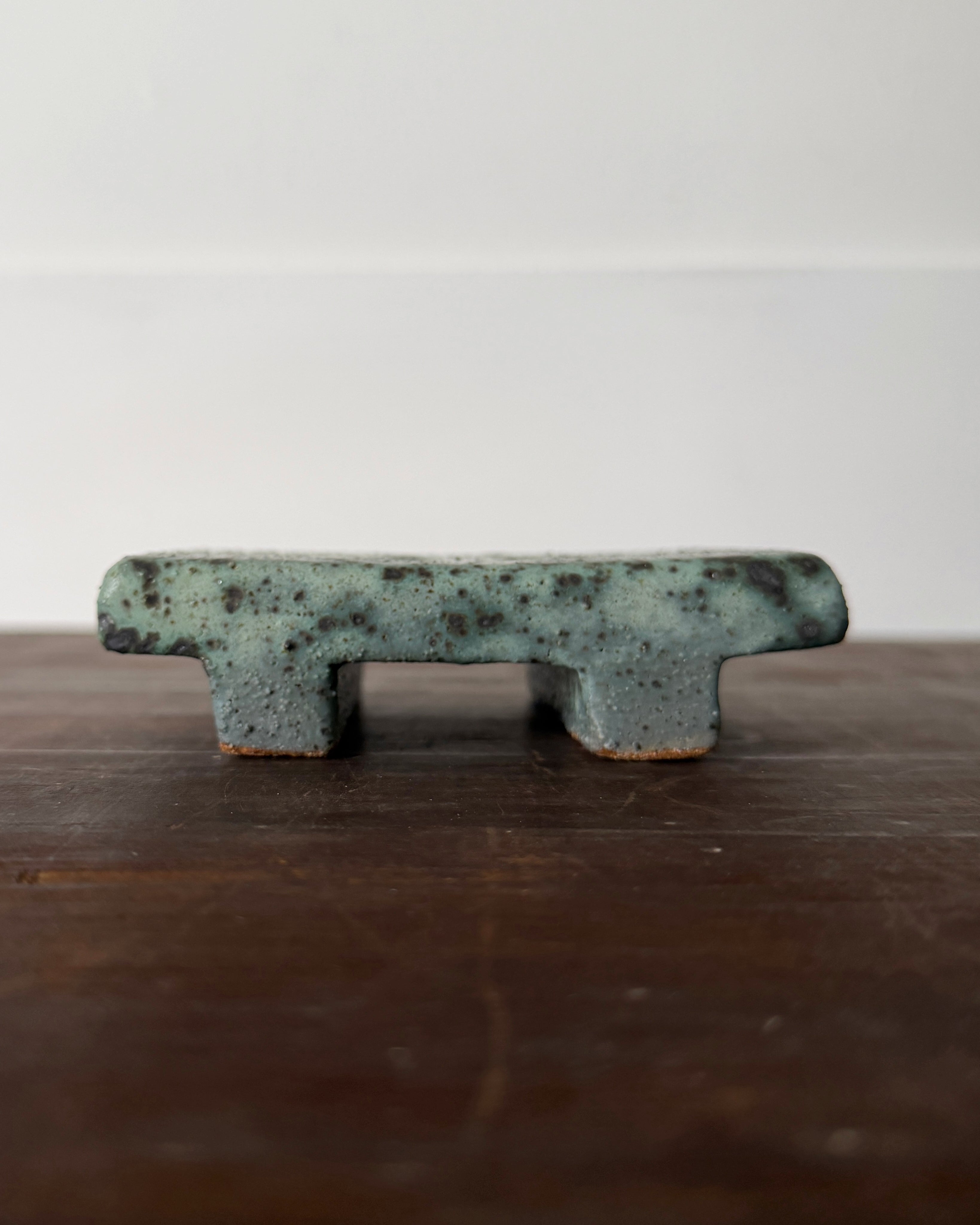 Jo Reid-Speirs : ceramic soap holder