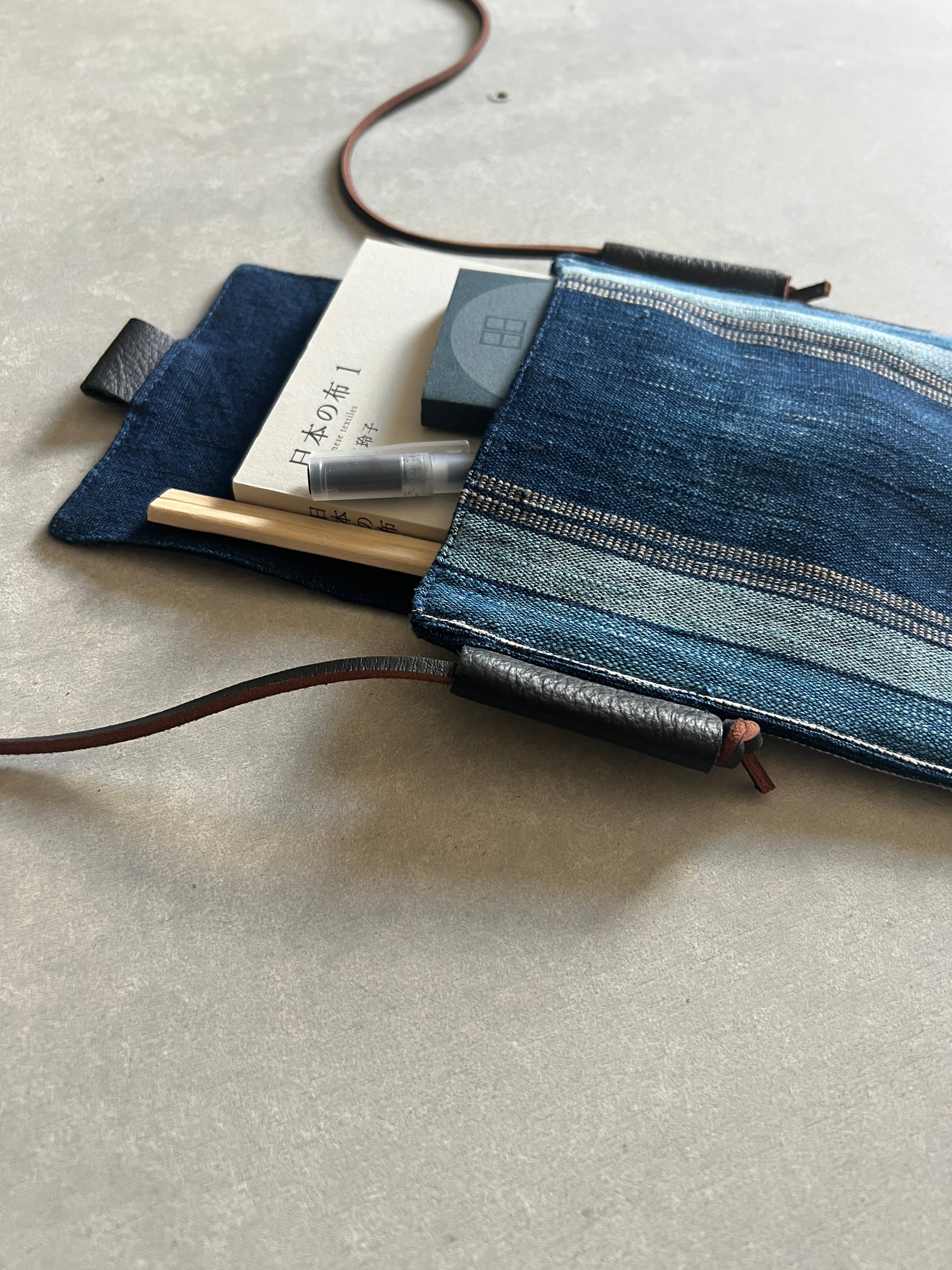 'm' for the maker : meiji pouch