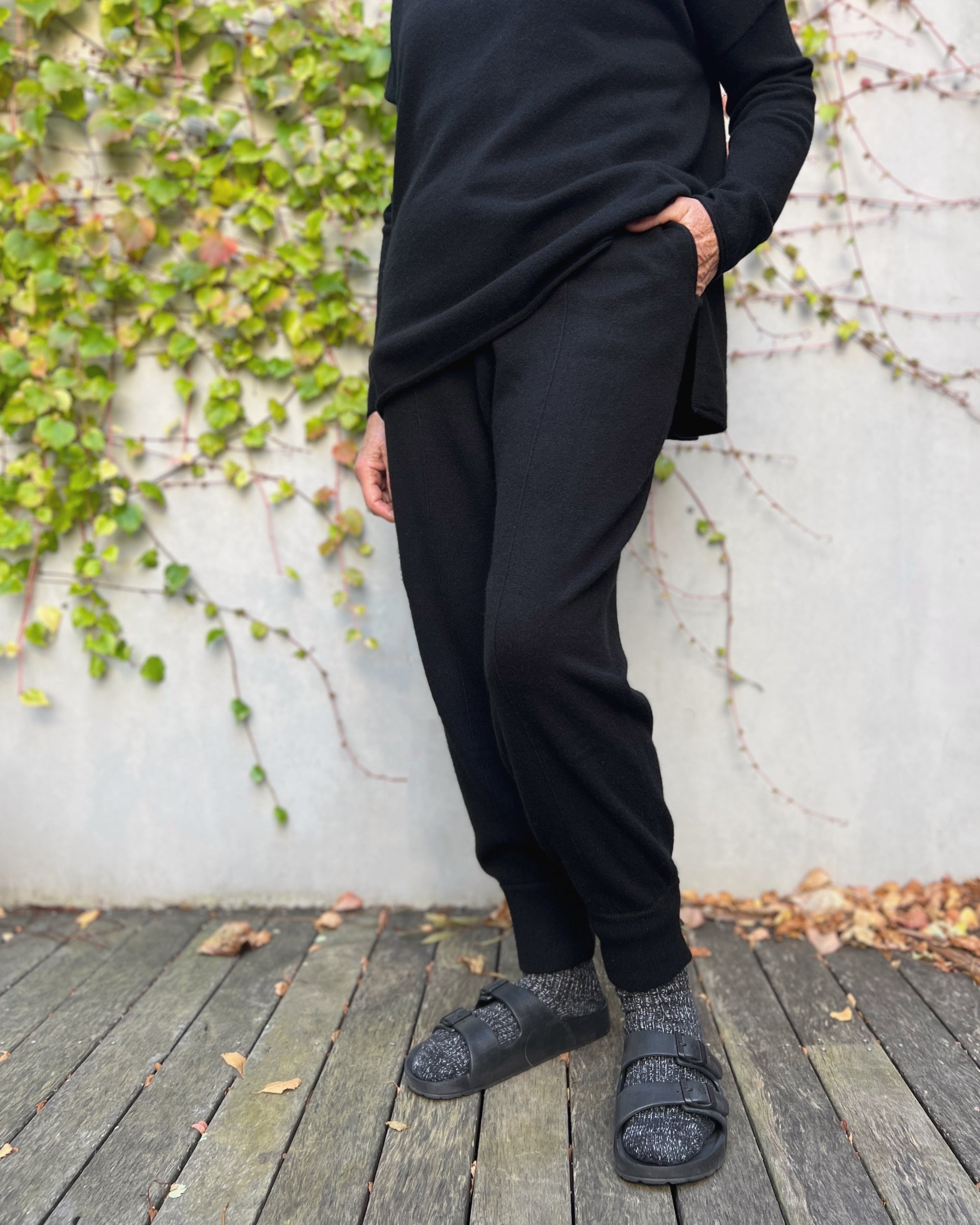 cashmerism : voyager reverse knit pants in black
