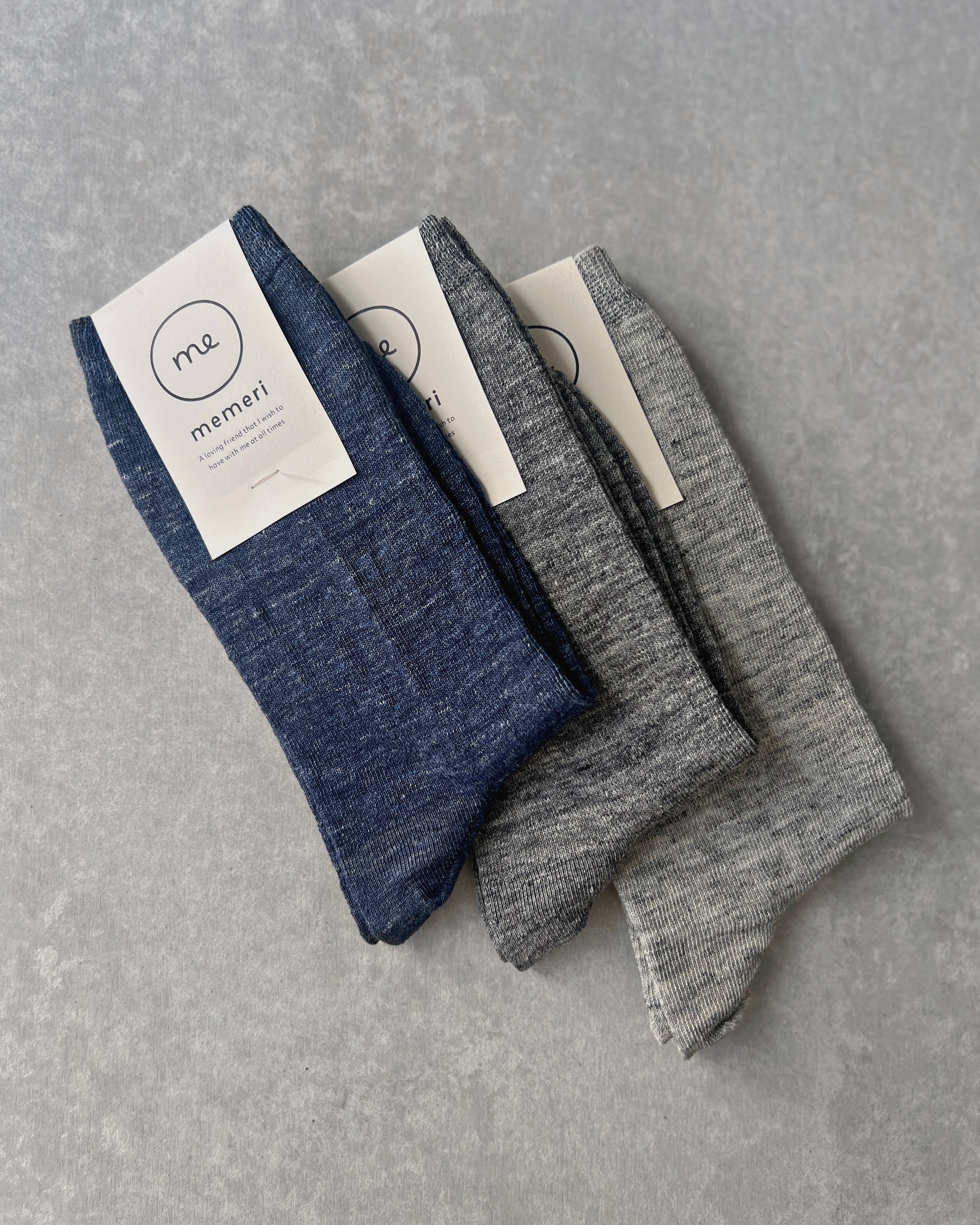 memeri : linen socks