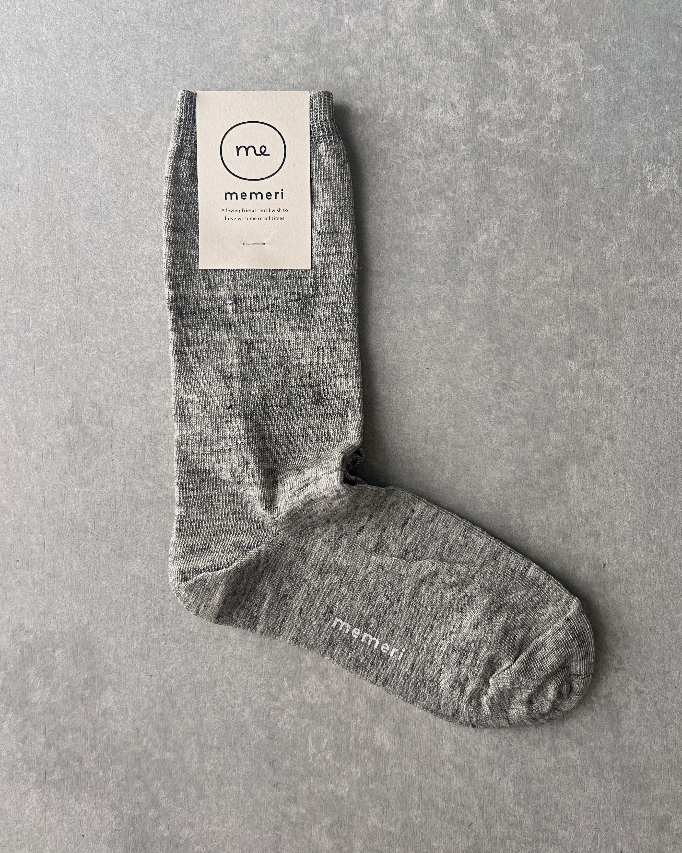 memeri : linen socks