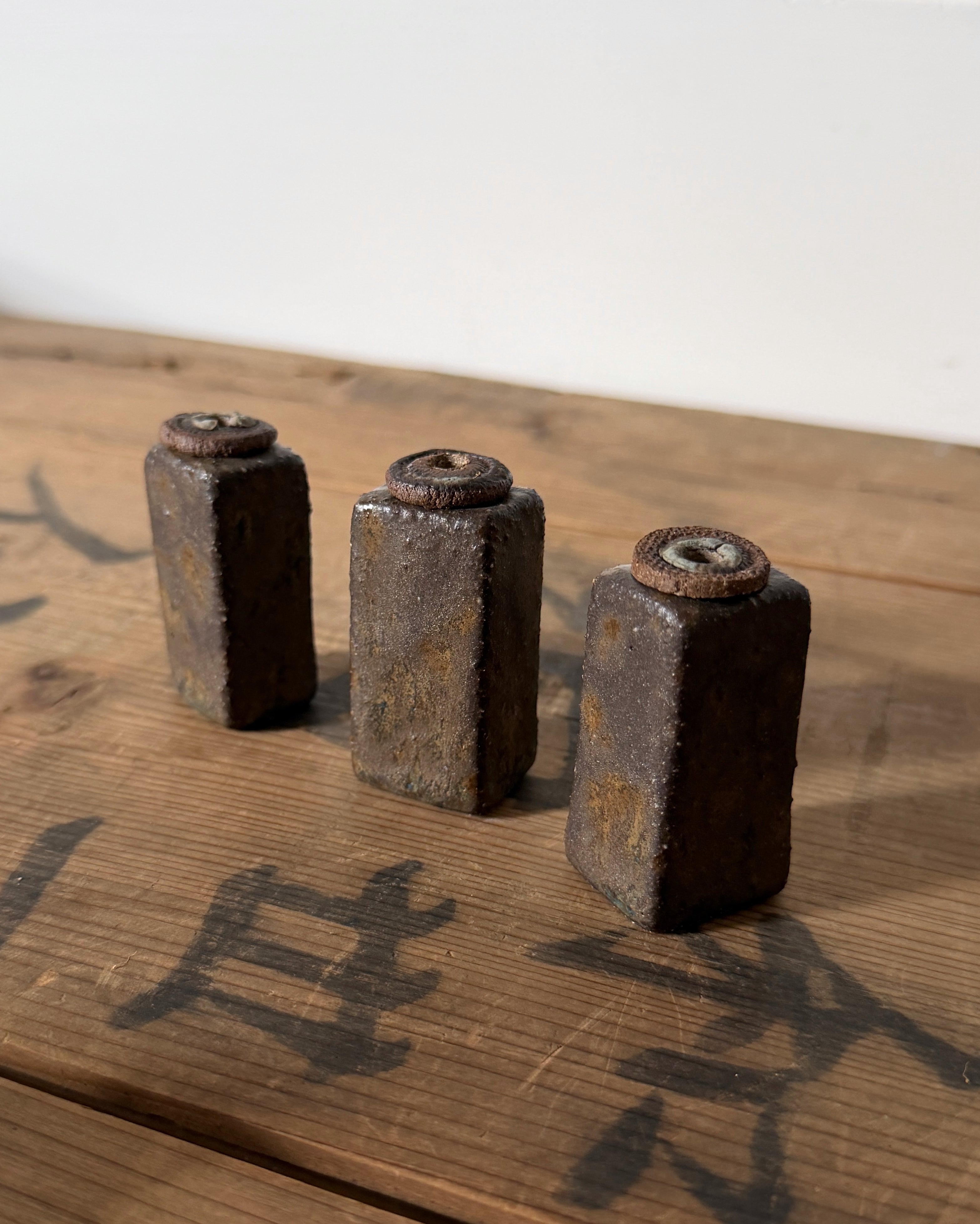 Scribed by Jo Reid-Speirs : small ceramic vase
