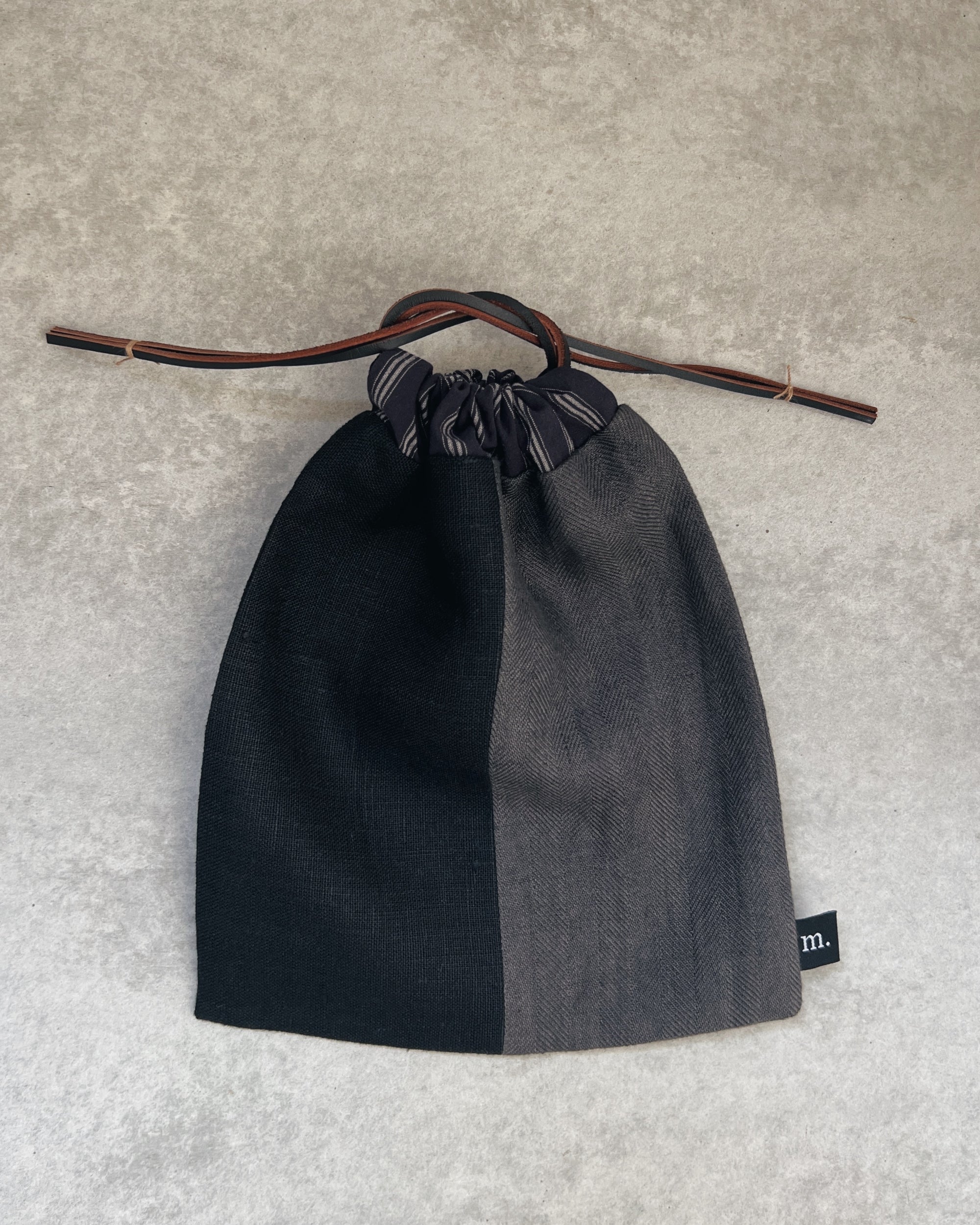 kit bag with leather drawstring 