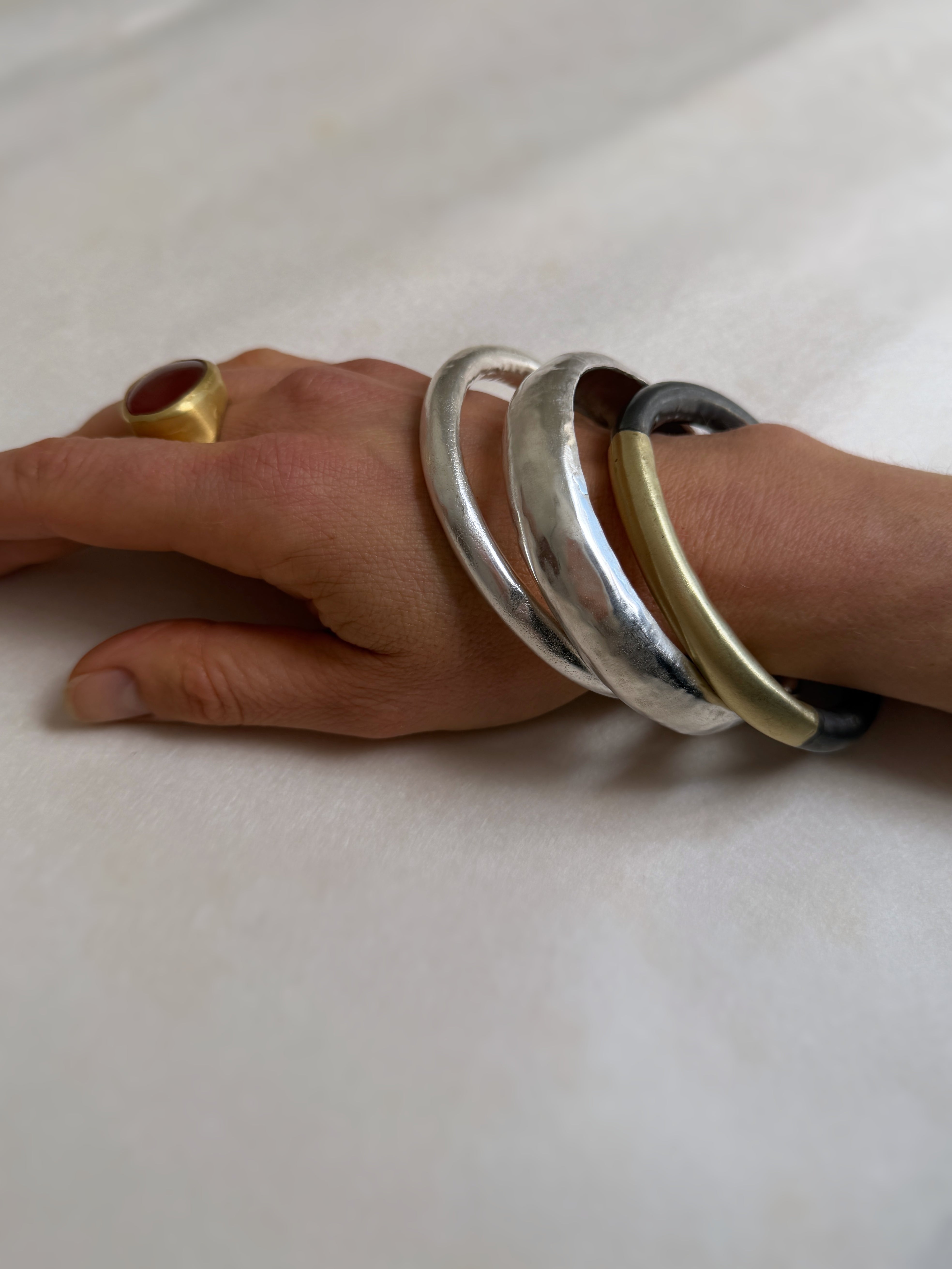 Ewa : niche bangle