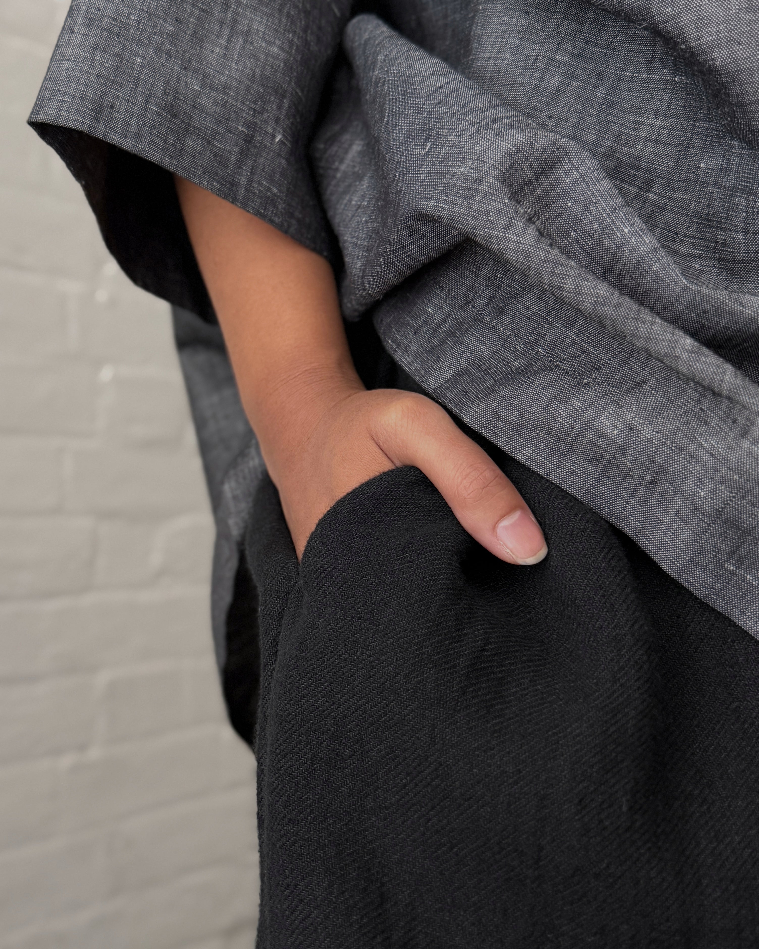 LJ struthers : lightweight cotton lunar smock