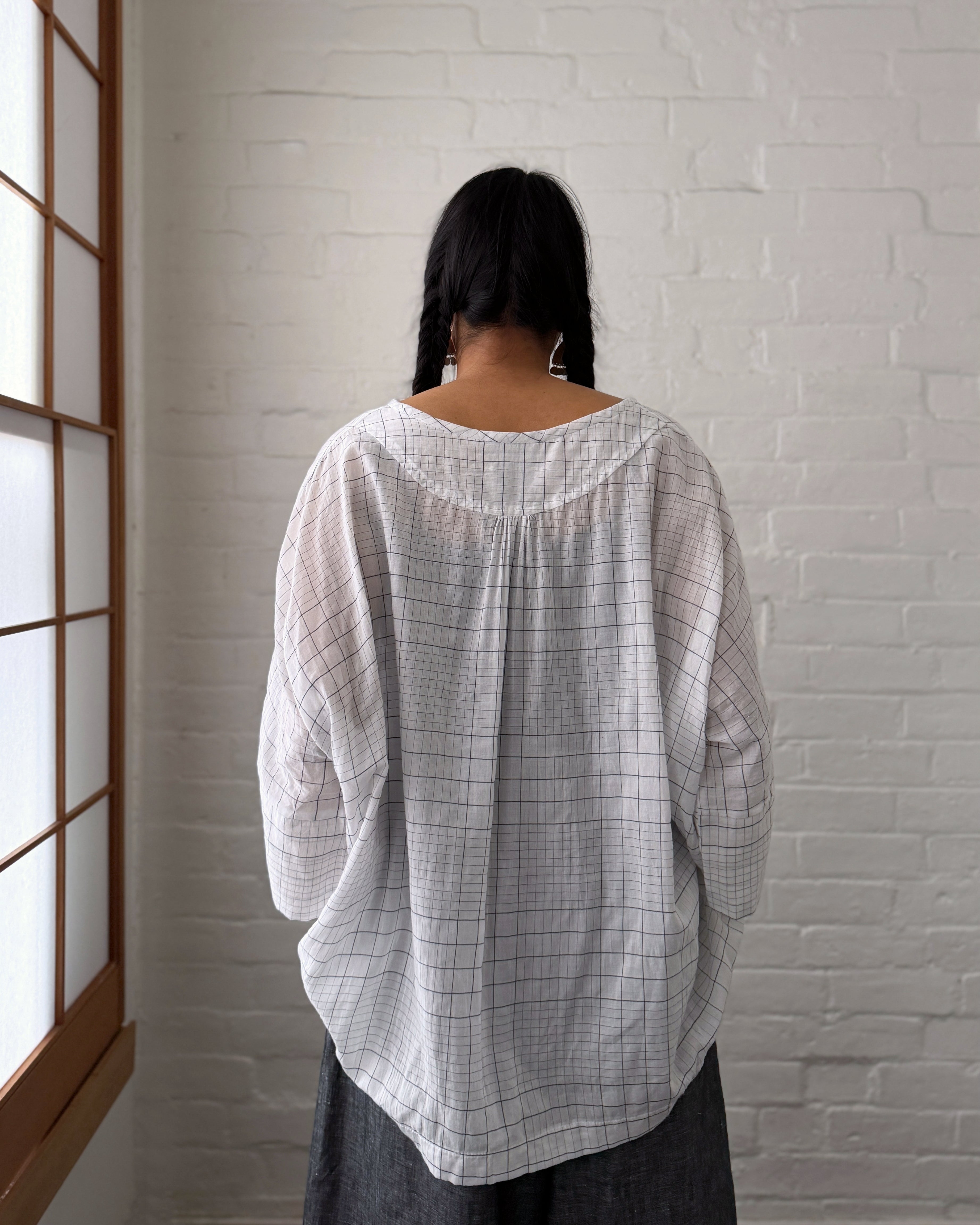 LJ struthers : lightweight cotton lunar smock